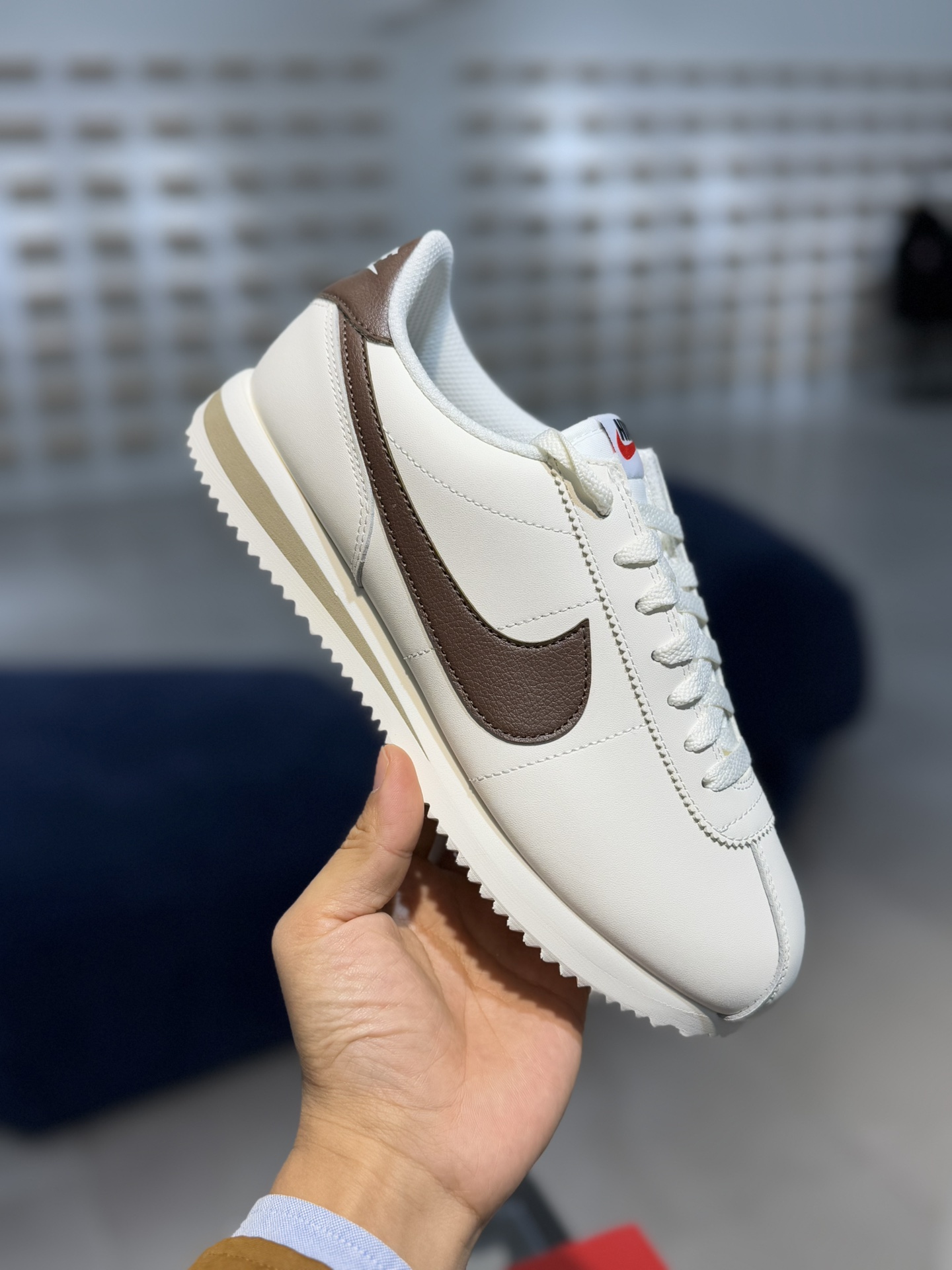 
Classic Cortez Leather 阿甘复古初代皮革慢跑鞋 白棕 DN1791-104
35