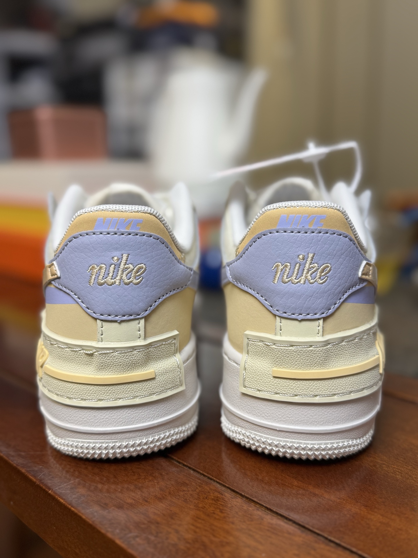  
空军！马卡龙系列第50色：白粉色
Nike AIR Force 1 Shadow 空军一号
百分百每