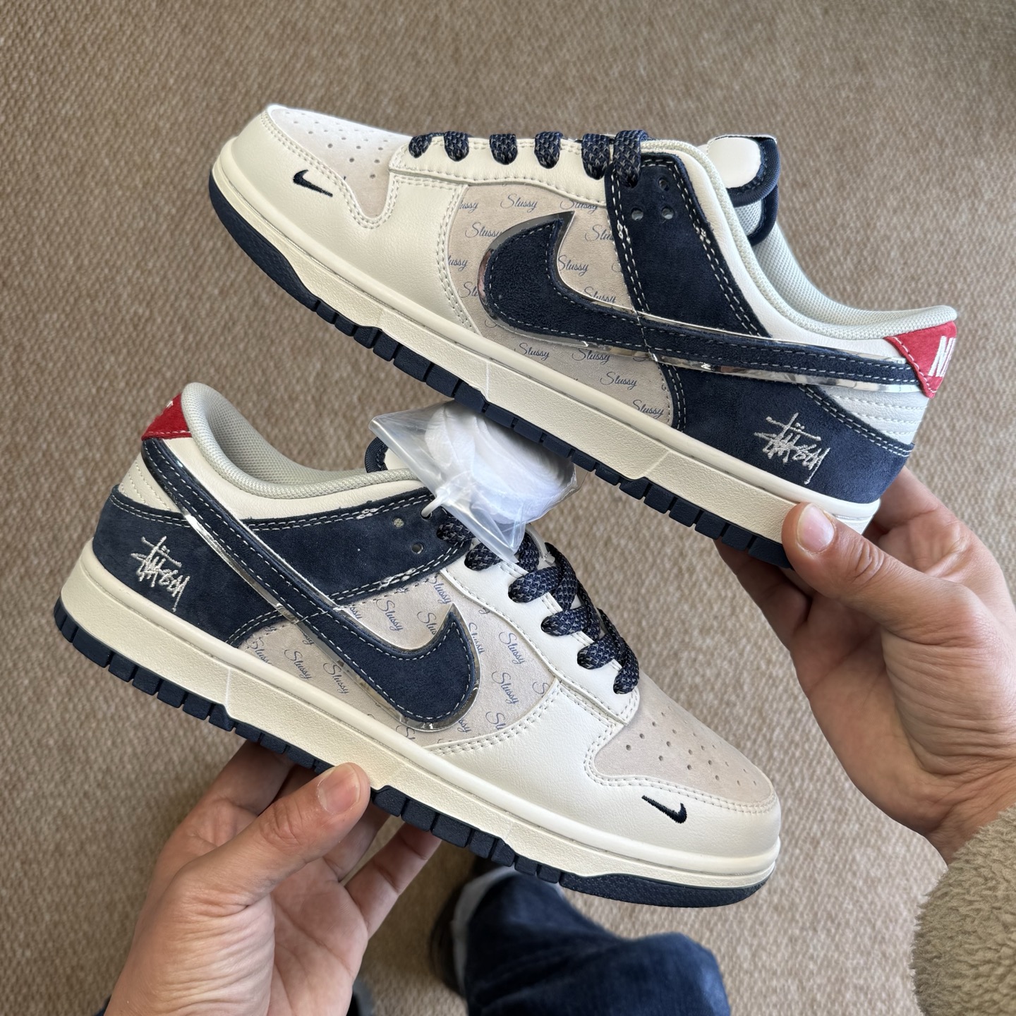 
【定制球鞋】Dunk个性定制款 
第29色：Stussy斯图西联名
XX2025-609   尺码：3