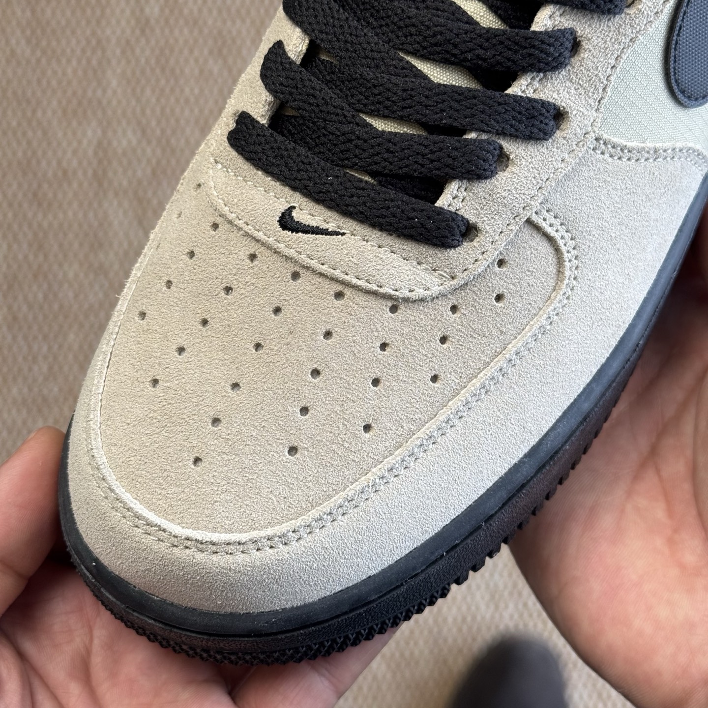
3A空军！第535色：棕灰色 Nike Air Force 1
百分百原鞋开发！PT市场真正匠心空军！
