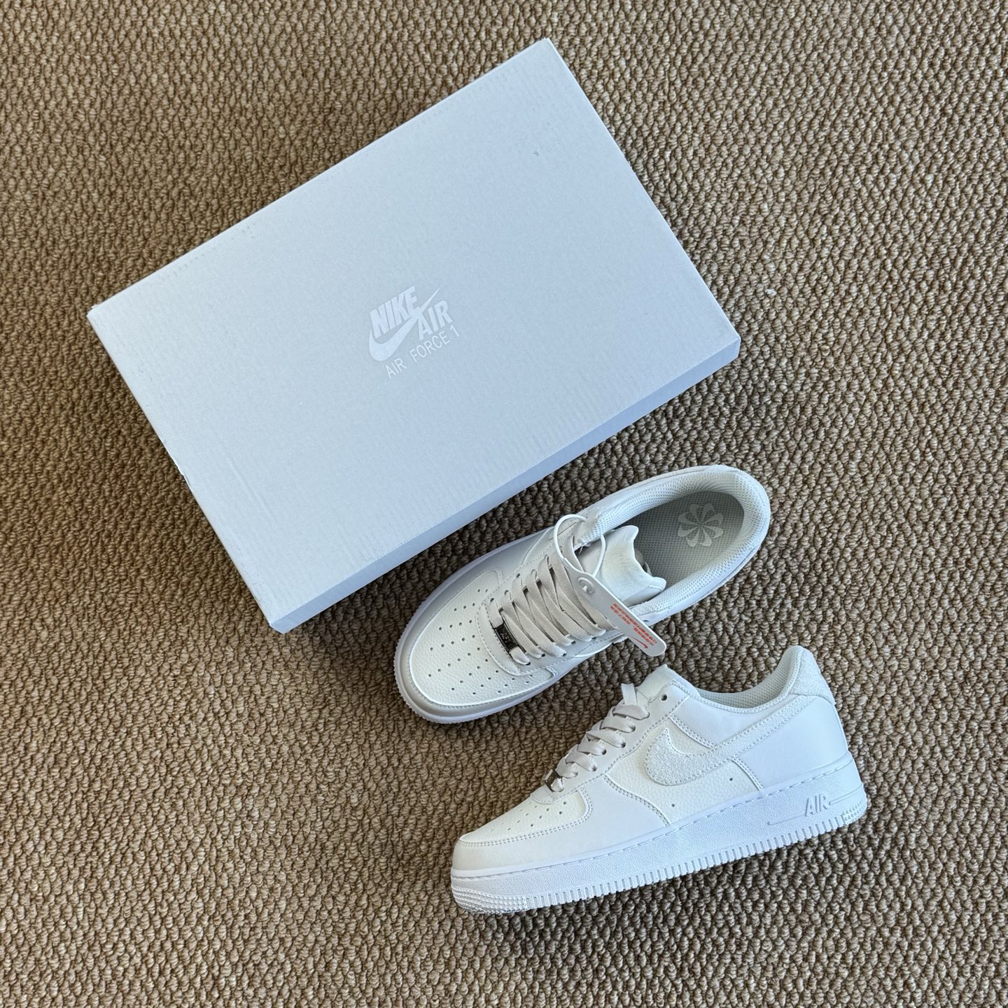 
3A空军！第536色：乳白色 Nike Air Force 1
百分百原鞋开发！PT市场真正匠心空军！
