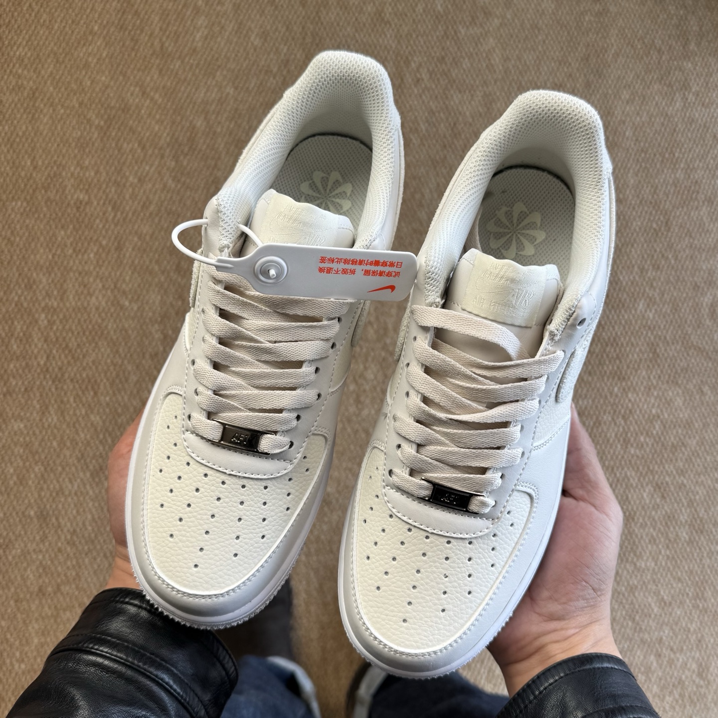 
3A空军！第536色：乳白色 Nike Air Force 1
百分百原鞋开发！PT市场真正匠心空军！