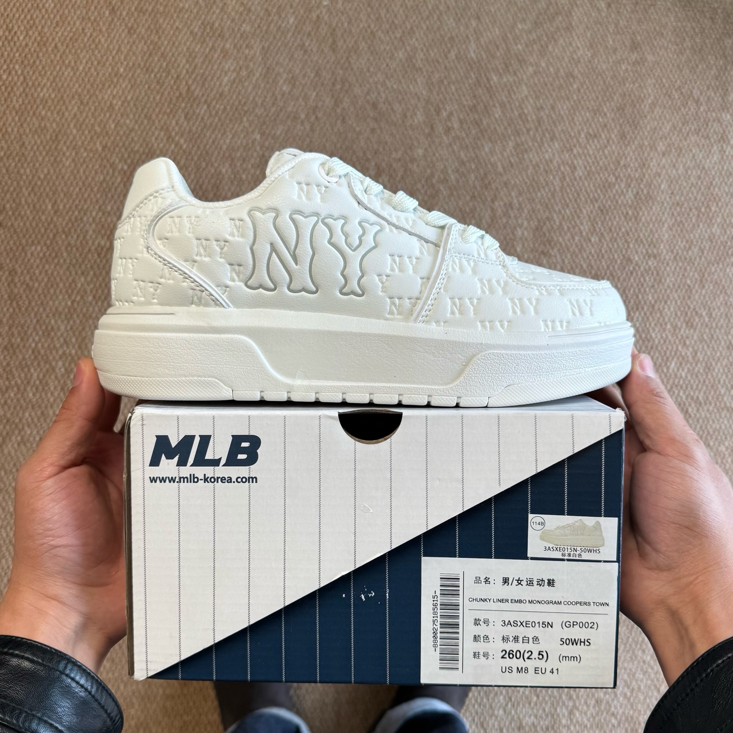 
MLB Chunky Liner 学长鞋 增高厚底板鞋 白色
代工厂背景，市面最强品质无对手！
区分市
