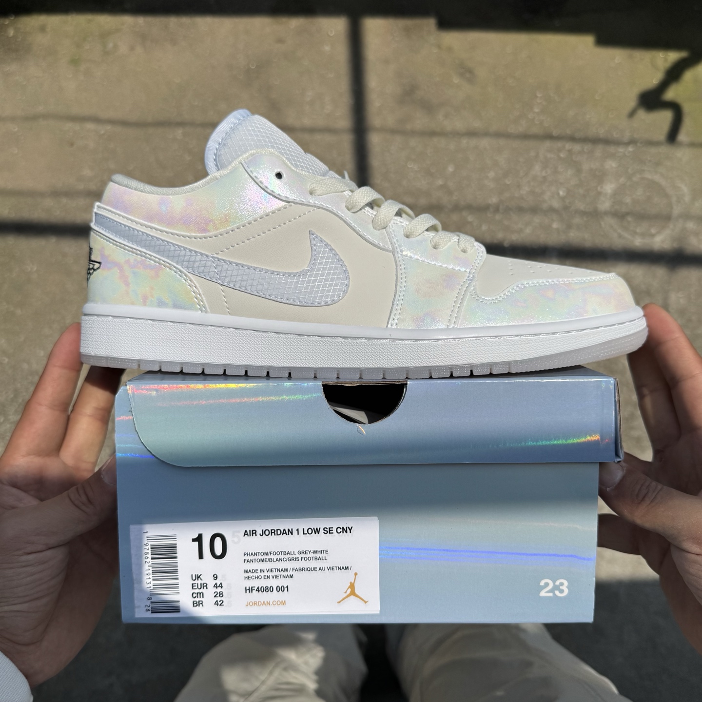  
D版 顶级性价比低帮！
Air Jordan AJ1 Low 低帮系列 蛇年限定白珍珠
鞋型细节堪称