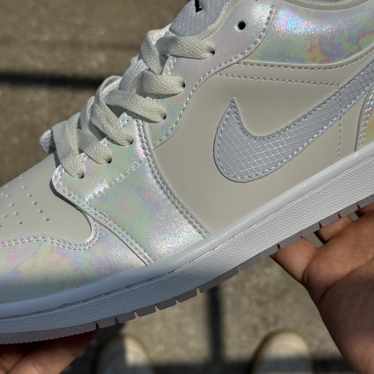  
D版 顶级性价比低帮！
Air Jordan AJ1 Low 低帮系列 蛇年限定白珍珠
鞋型细节堪称