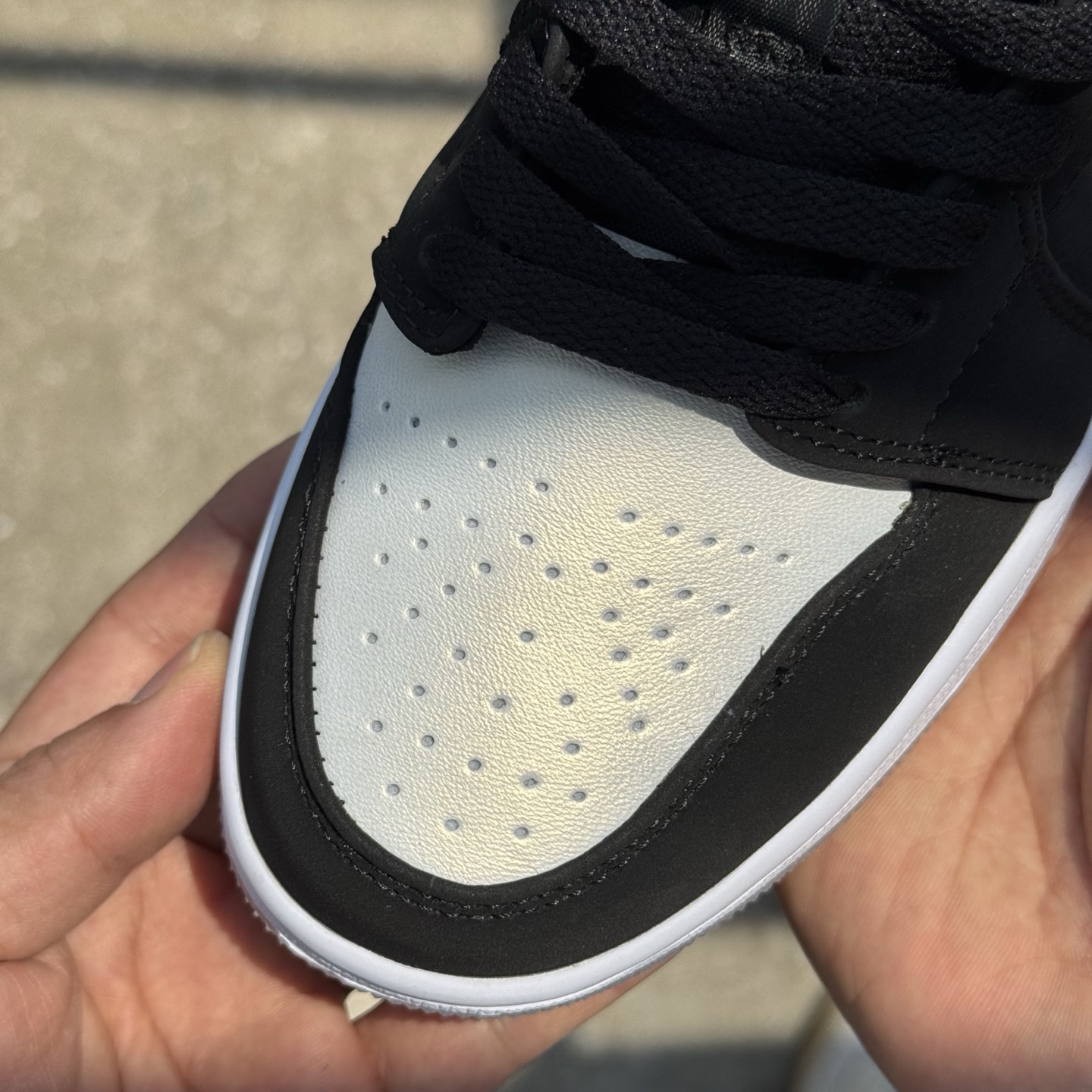  
D版 顶级性价比低帮！
Air Jordan AJ1 Low 低帮系列 黑白熊猫
鞋型细节堪称完美，
