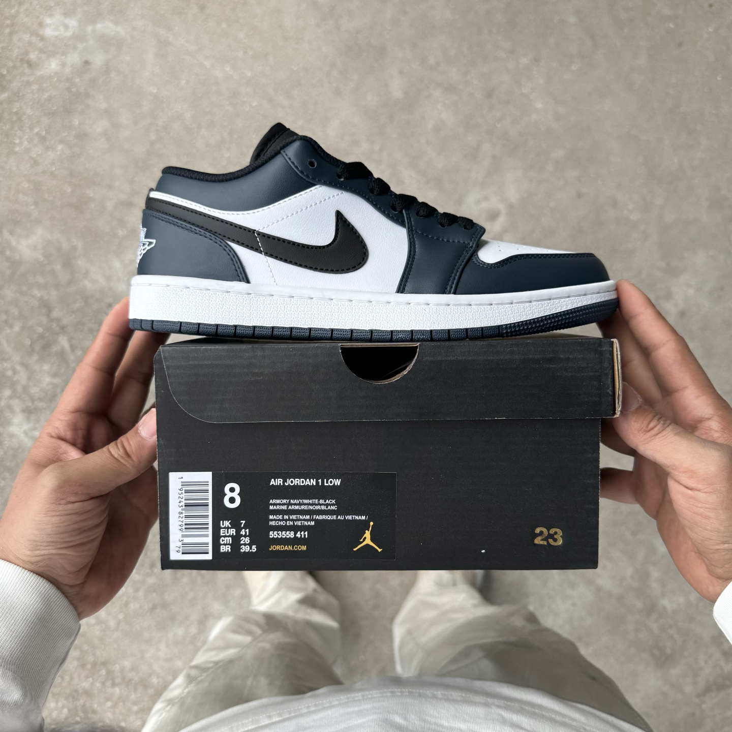  
D版 顶级性价比低帮！
Air Jordan AJ1 Low 低帮系列 深青黑曜石
鞋型细节堪称完美