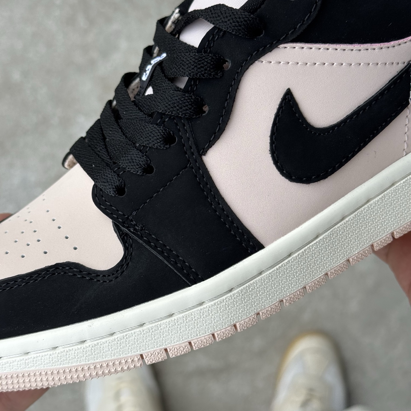  
D版 顶级性价比低帮！
Air Jordan AJ1 Low 低帮系列 奶茶🥤
鞋型细节堪称完美，非