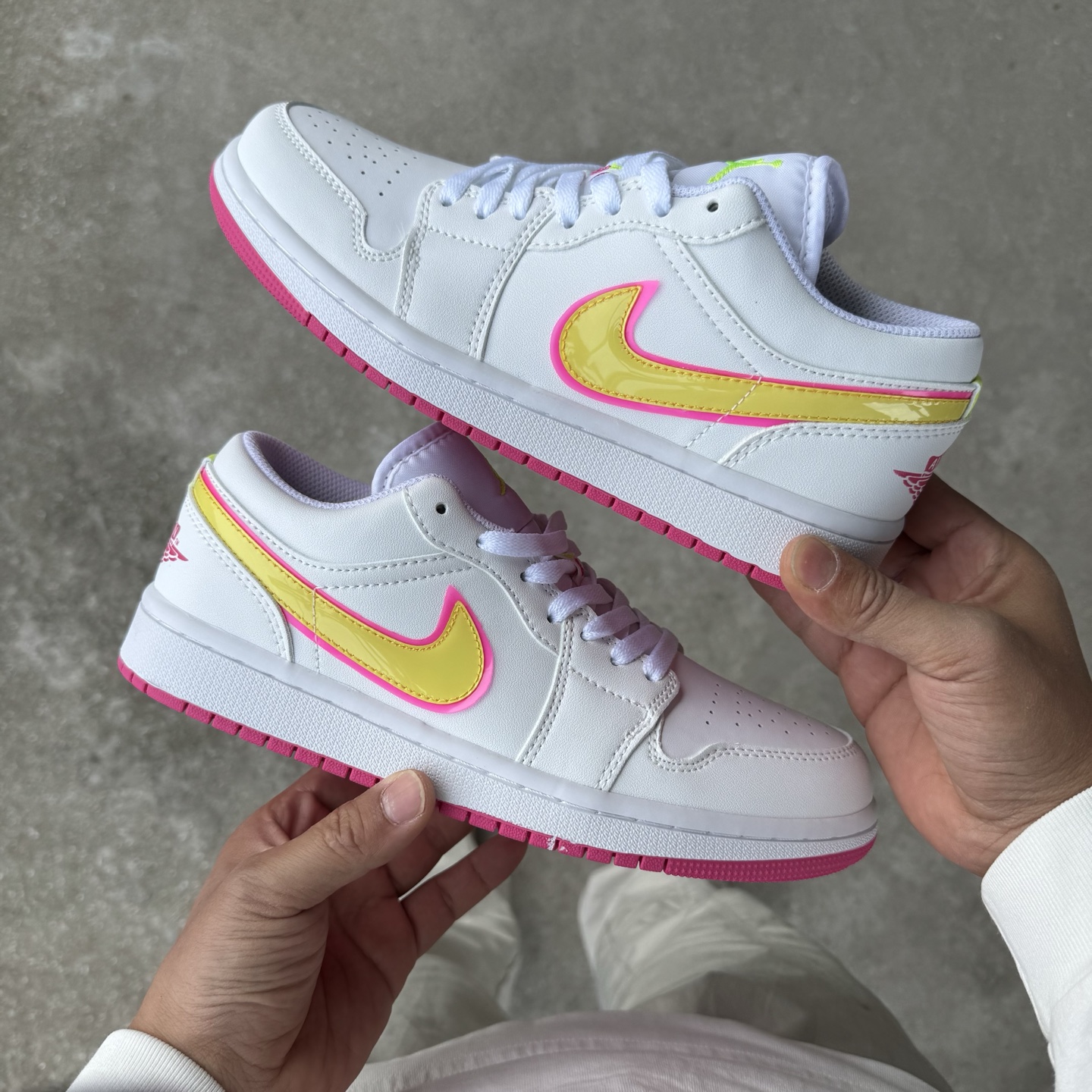  
D版 顶级性价比低帮！
Air Jordan AJ1 Low 低帮系列 糖果🍬
鞋型细节堪称完美，非