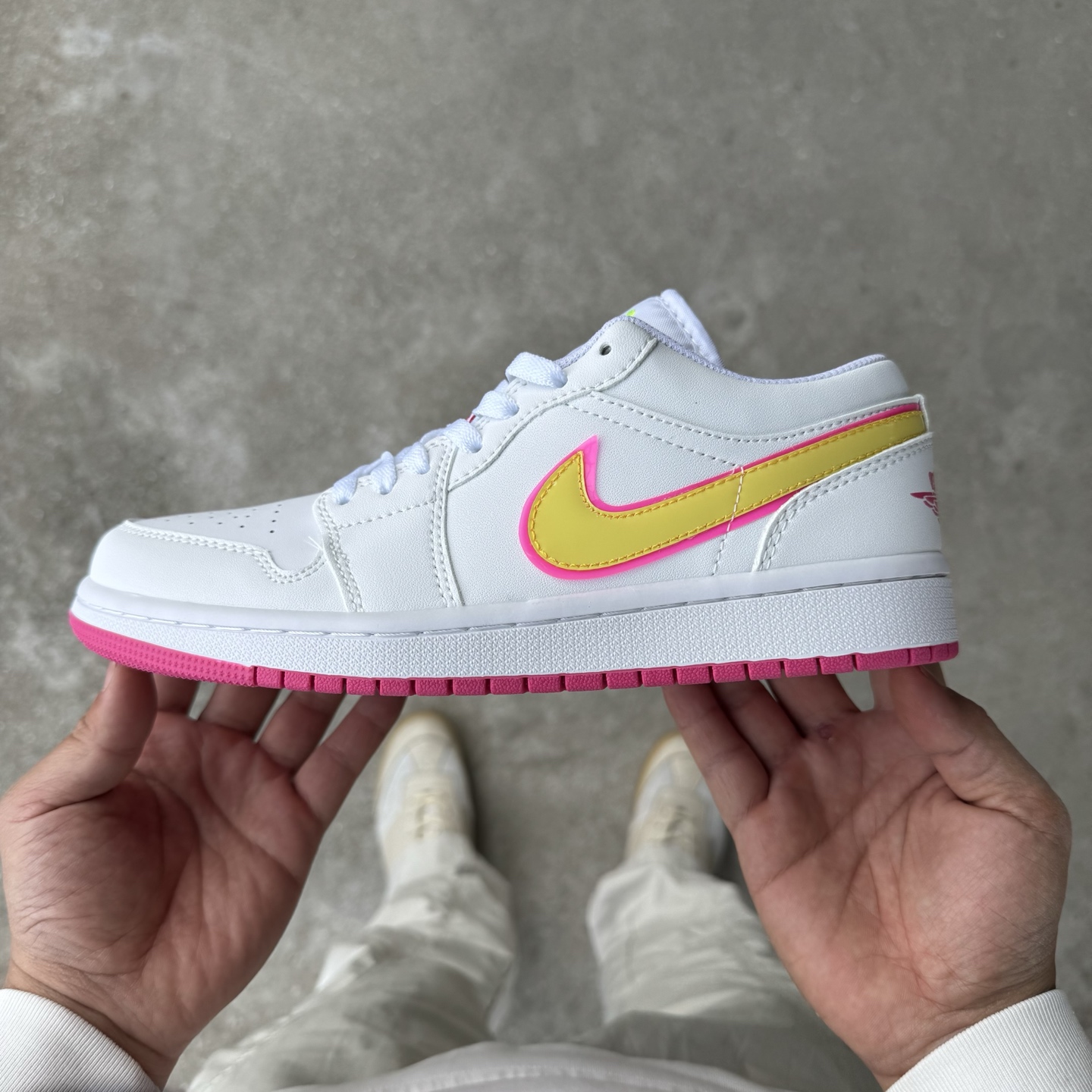 
D版 顶级性价比低帮！
Air Jordan AJ1 Low 低帮系列 糖果🍬
鞋型细节堪称完美，非