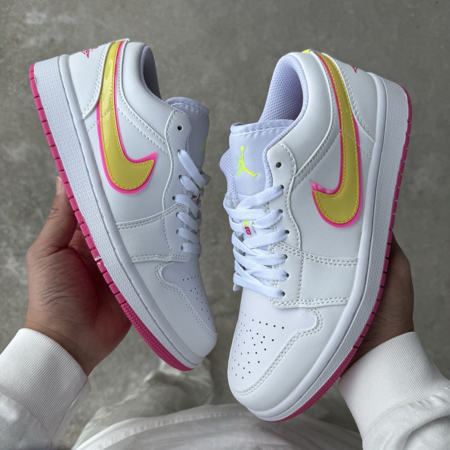  
D版 顶级性价比低帮！
Air Jordan AJ1 Low 低帮系列 糖果🍬
鞋型细节堪称完美，非