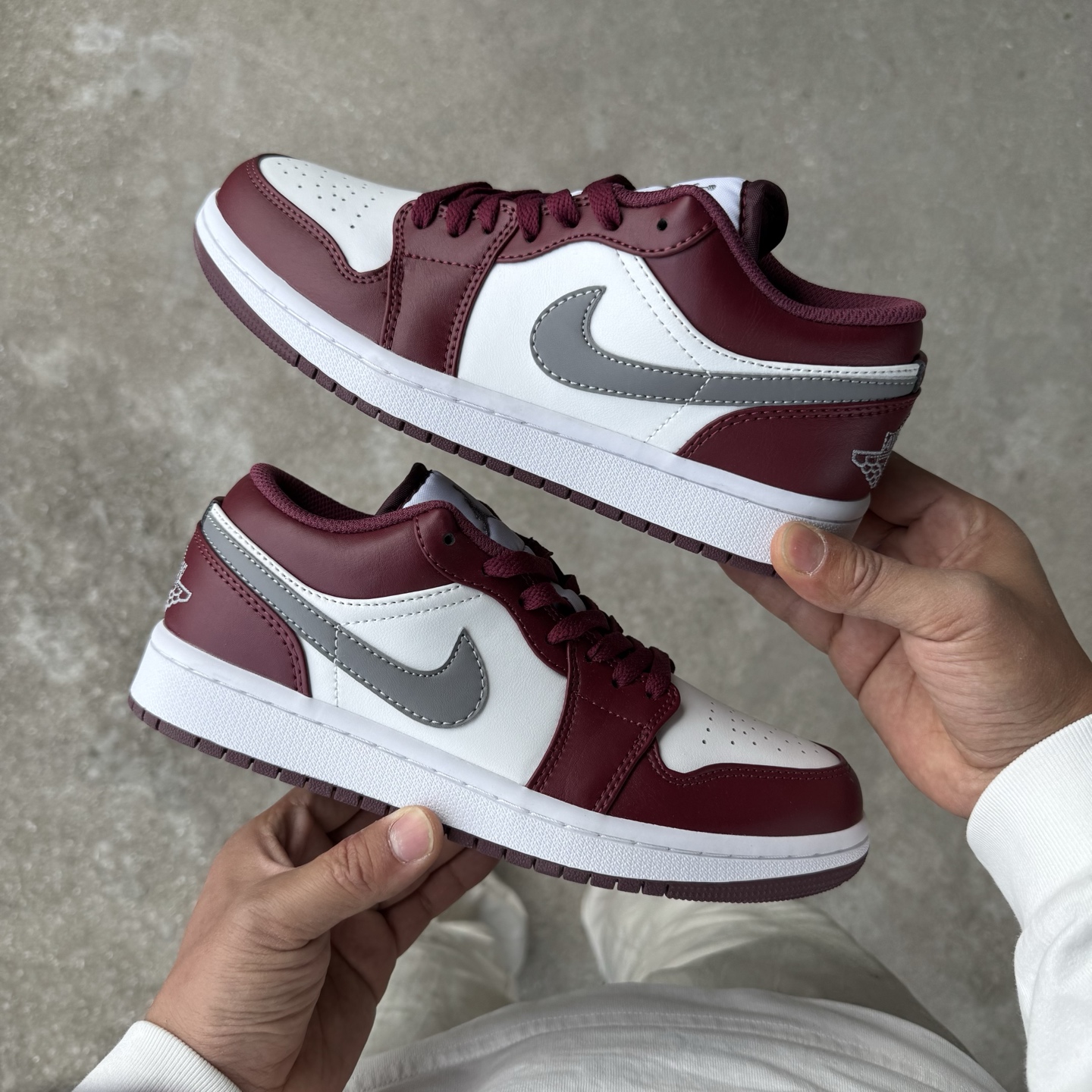  
D版 顶级性价比低帮！
Air Jordan AJ1 Low 低帮系列 波尔多
鞋型细节堪称完美，非