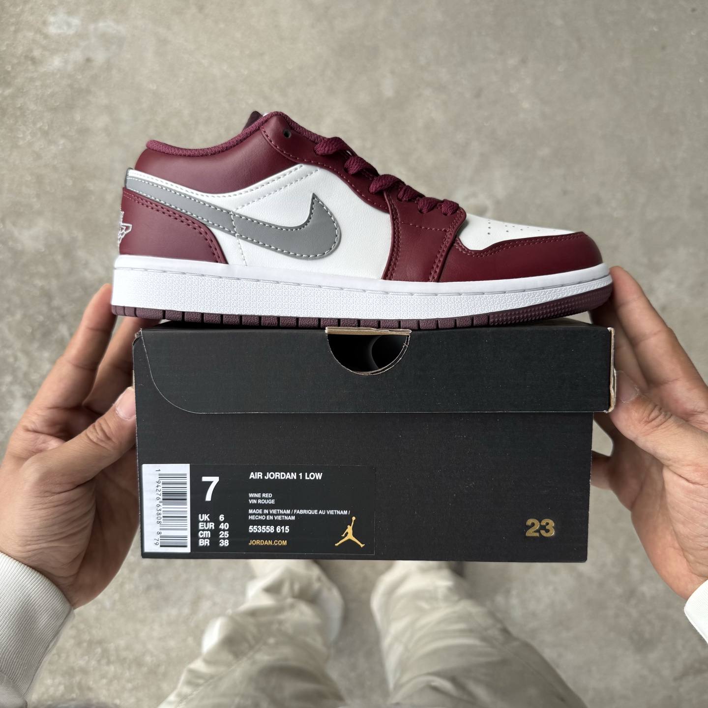  
D版 顶级性价比低帮！
Air Jordan AJ1 Low 低帮系列 波尔多
鞋型细节堪称完美，非