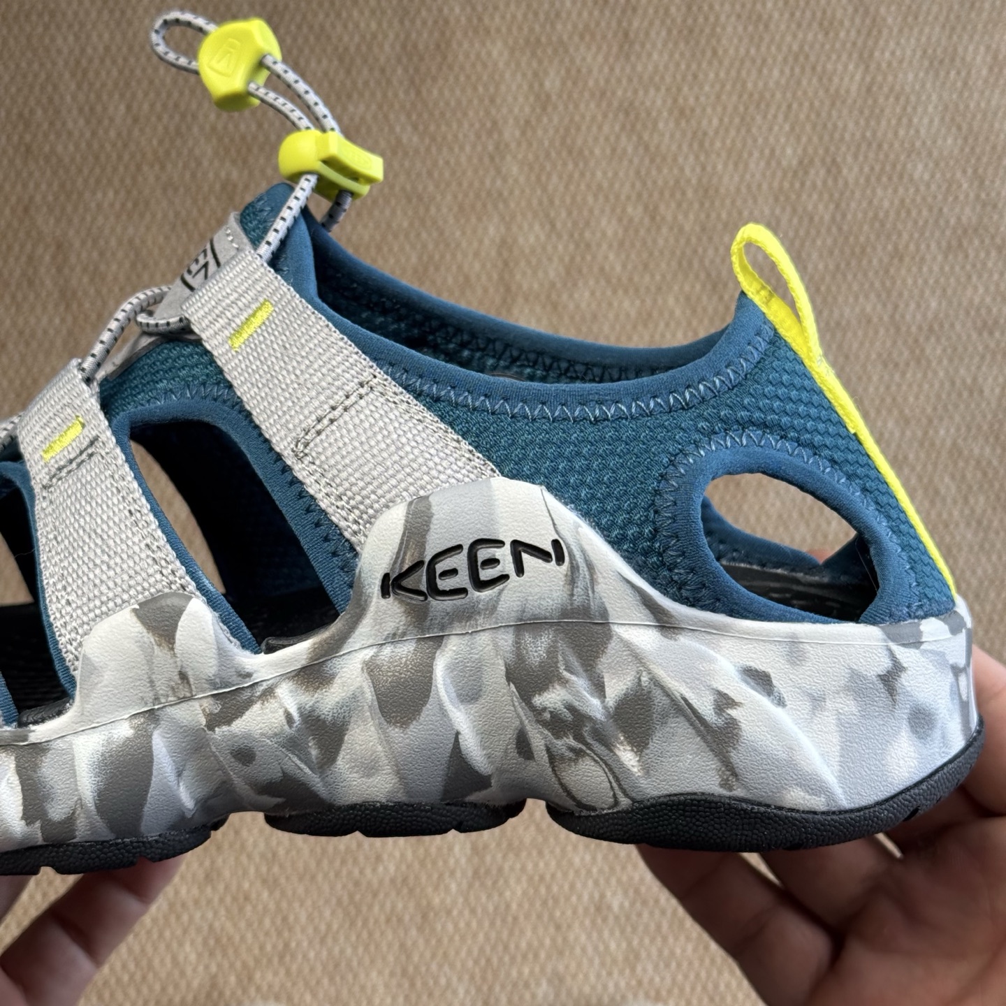 
科恩 KEEN Hyperport H2 溯溪鞋 5色
原装品质，现货开售！
尺码：36-45