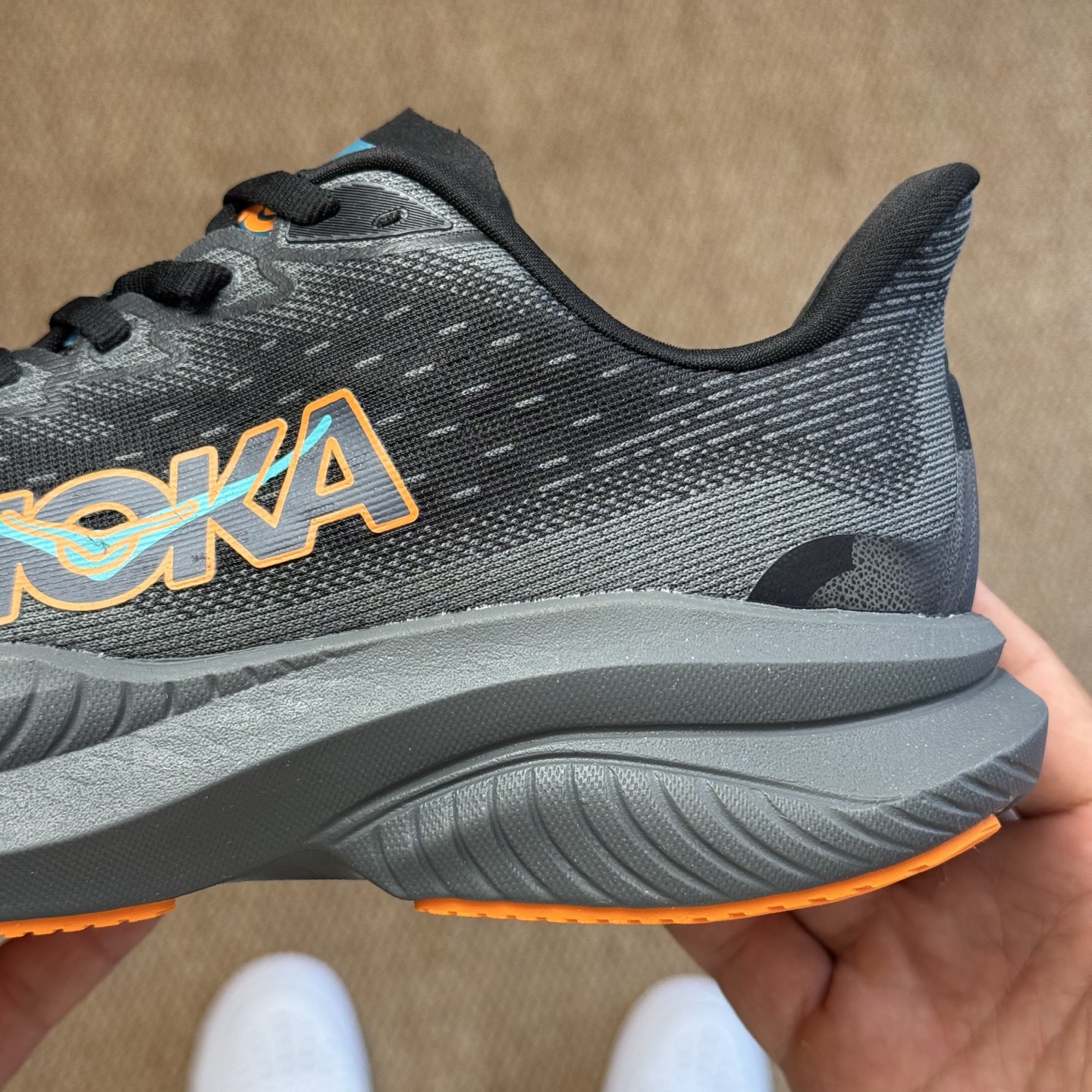 
HOKA ONE ONE Mach6 马赫6代跑鞋 第9色！
独家高端版本！今年绝对的黑马系列！
/