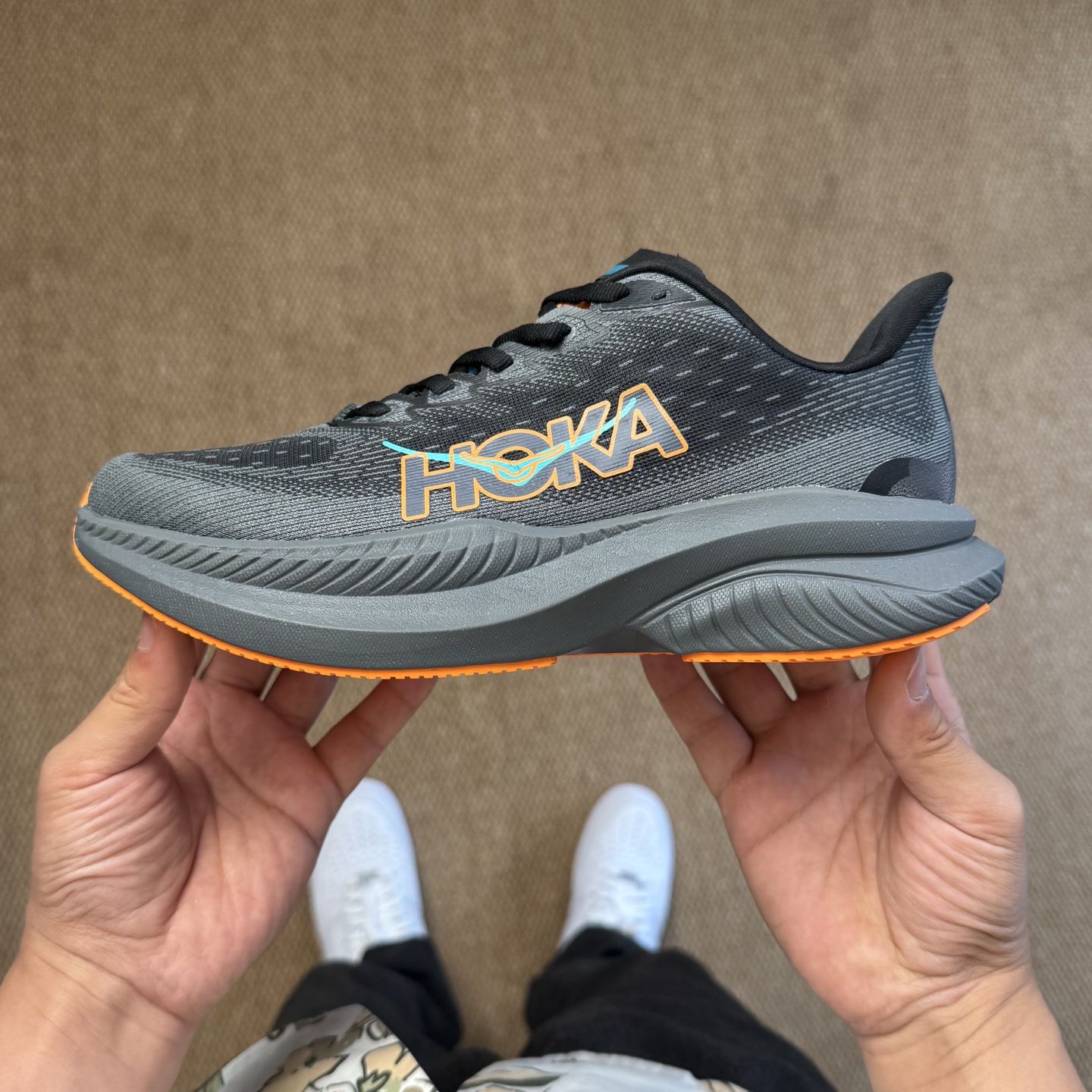  
HOKA ONE ONE Mach6 马赫6代跑鞋 第9色！
独家高端版本！今年绝对的黑马系列！
/