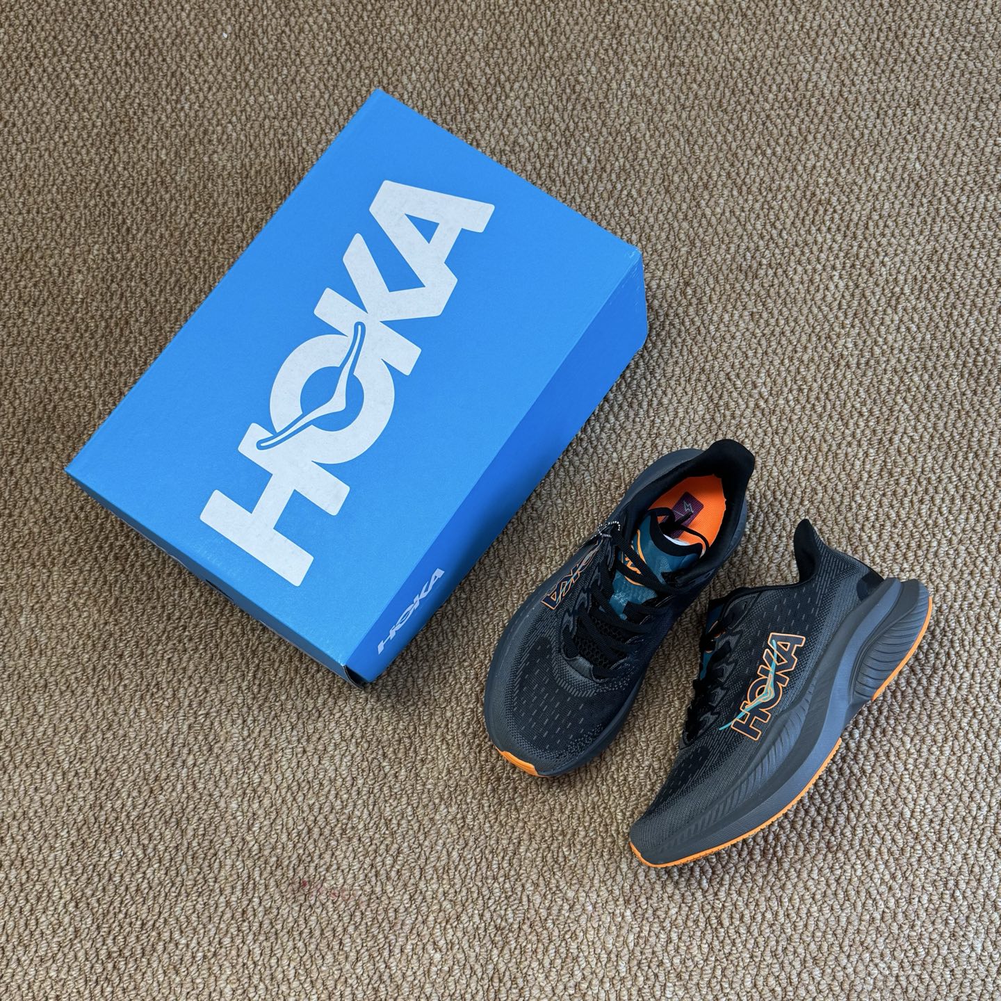  
HOKA ONE ONE Mach6 马赫6代跑鞋 第9色！
独家高端版本！今年绝对的黑马系列！
/