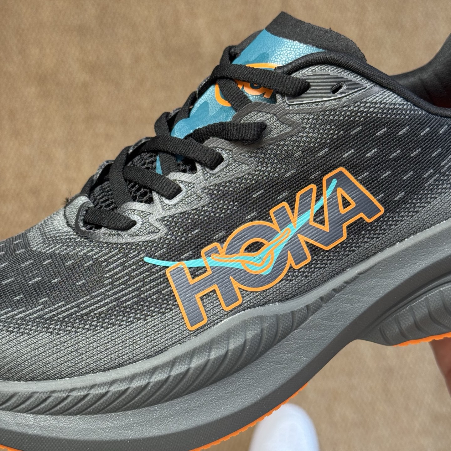  
HOKA ONE ONE Mach6 马赫6代跑鞋 第9色！
独家高端版本！今年绝对的黑马系列！
/