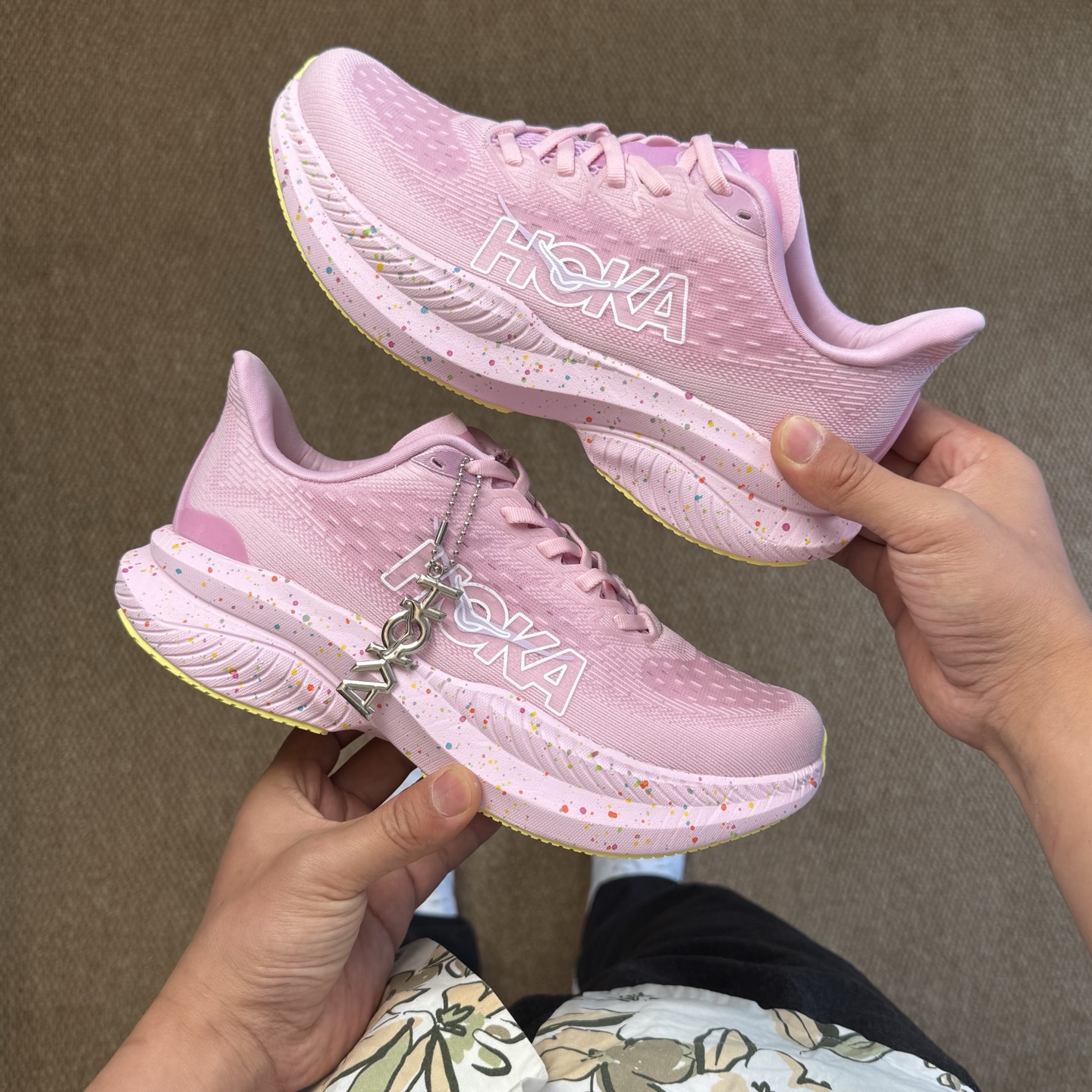 
HOKA ONE ONE Mach6 马赫6代跑鞋 第10色！
独家高端版本！今年绝对的黑马系列！
/