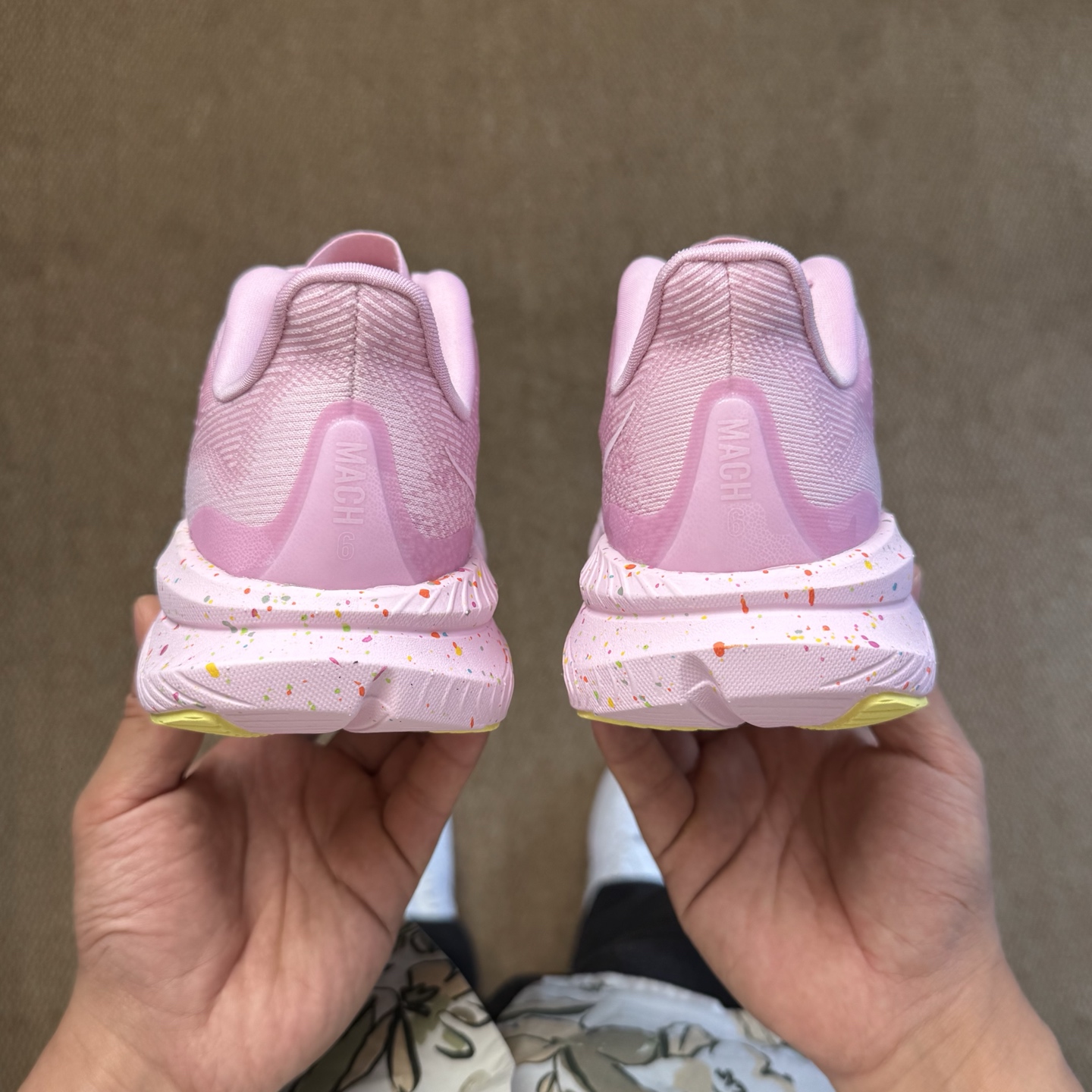 
HOKA ONE ONE Mach6 马赫6代跑鞋 第10色！
独家高端版本！今年绝对的黑马系列！
/