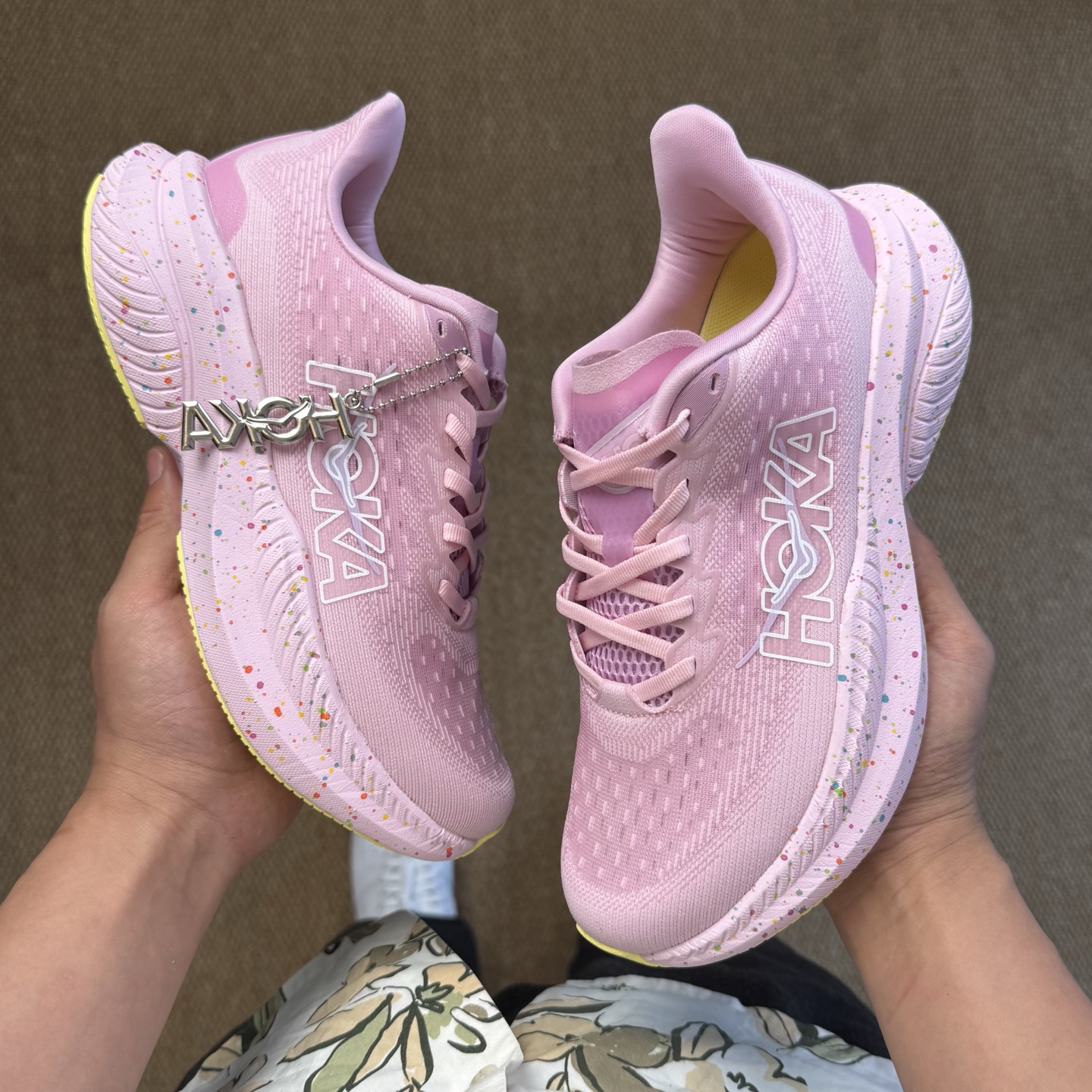 
HOKA ONE ONE Mach6 马赫6代跑鞋 第10色！
独家高端版本！今年绝对的黑马系列！
/
