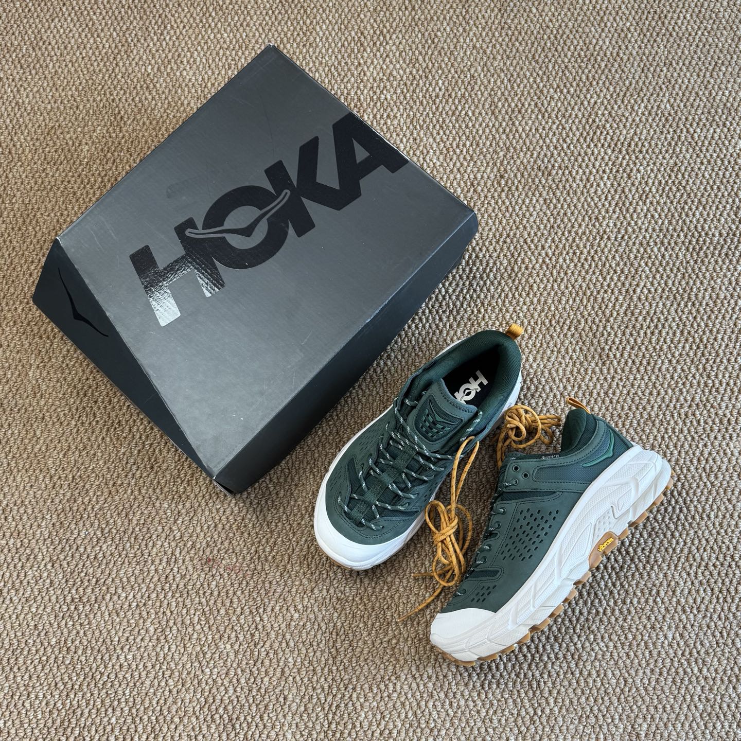  
纯原Hoka ULTRA托亚 第13色深绿色
越野跑登山鞋🥾 GORE-TEX真正全防水，下雨涉水无