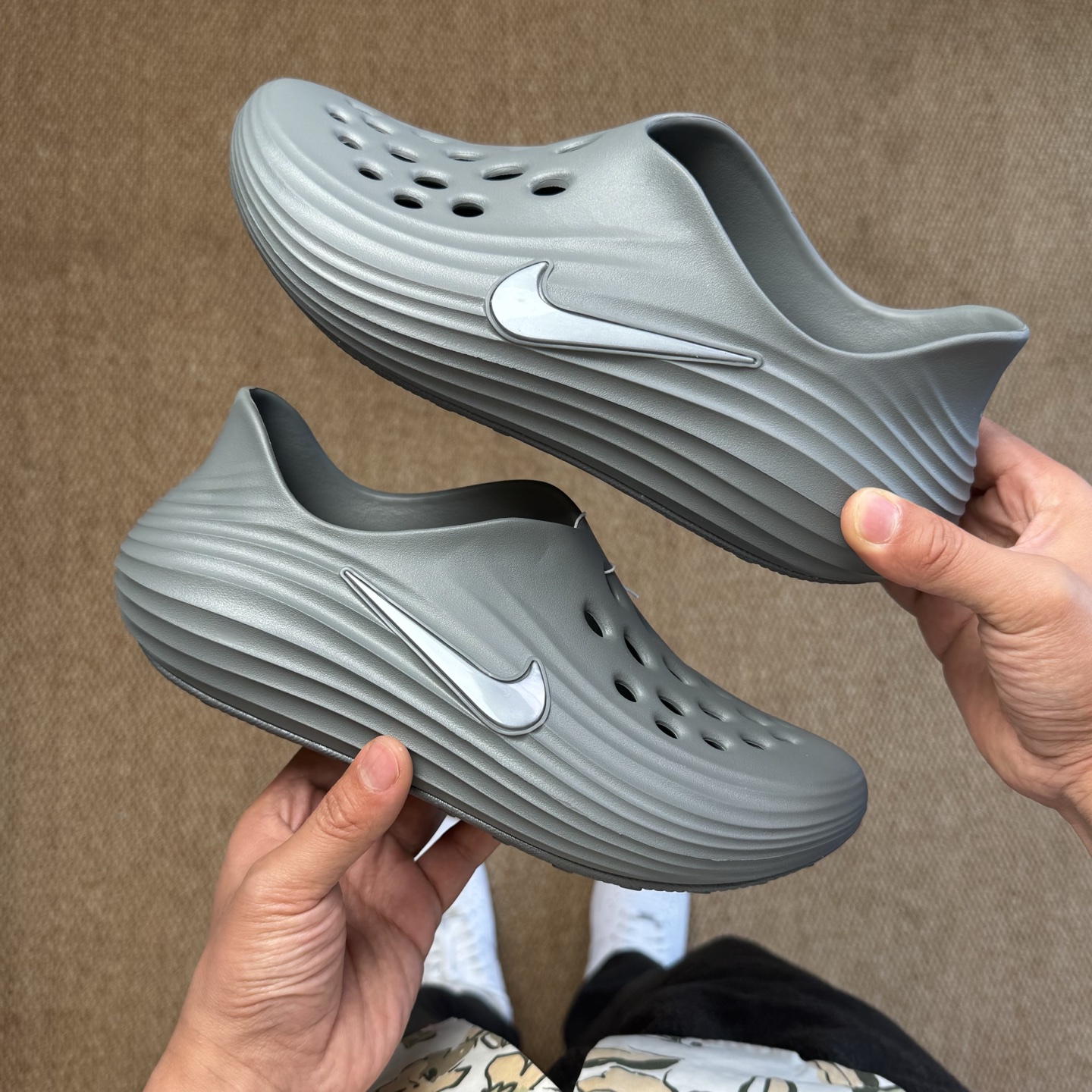 [Sandals and Slippers Series]Nike Croats Color 3: Smoky ReactX Rejuven8 It