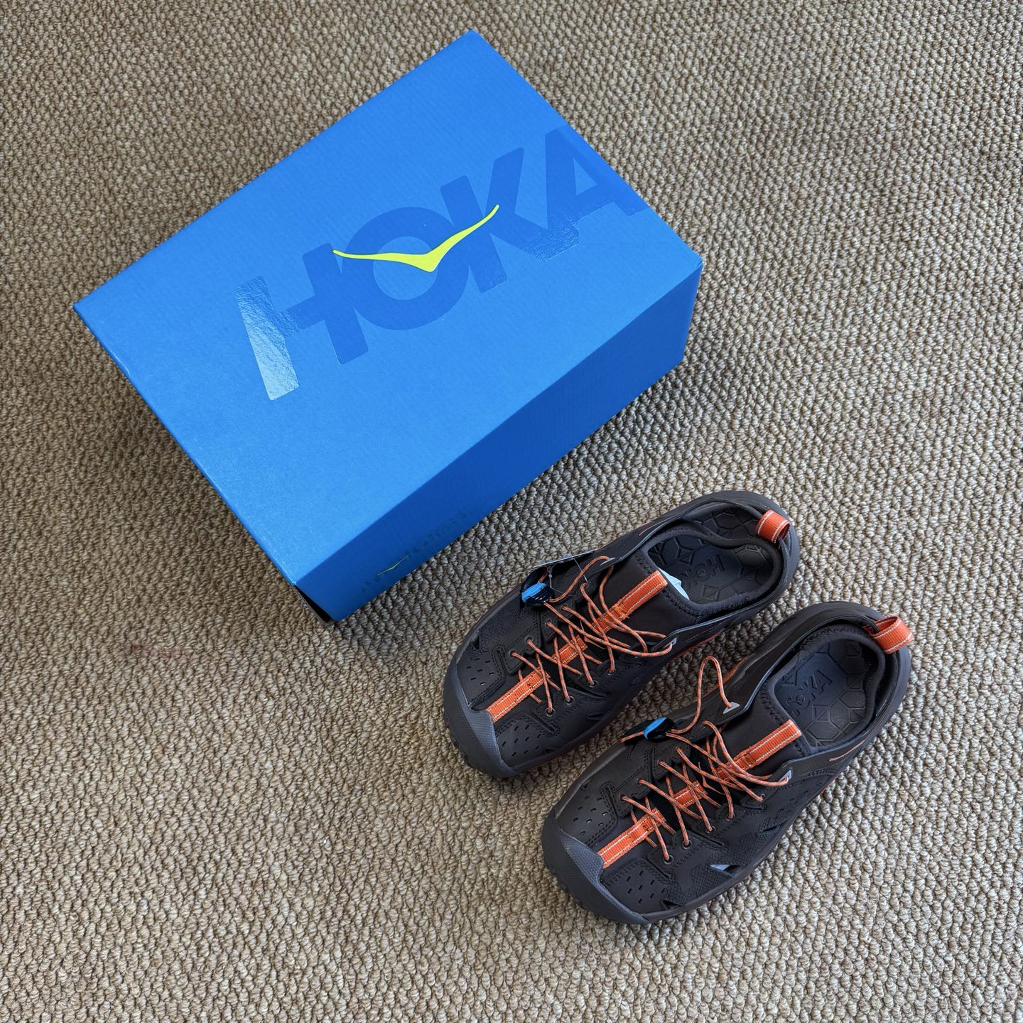  
HOKA One One Vibram 轻量溯溪鞋 
原鞋开发 市面最强品质！
尺码：36 36.5