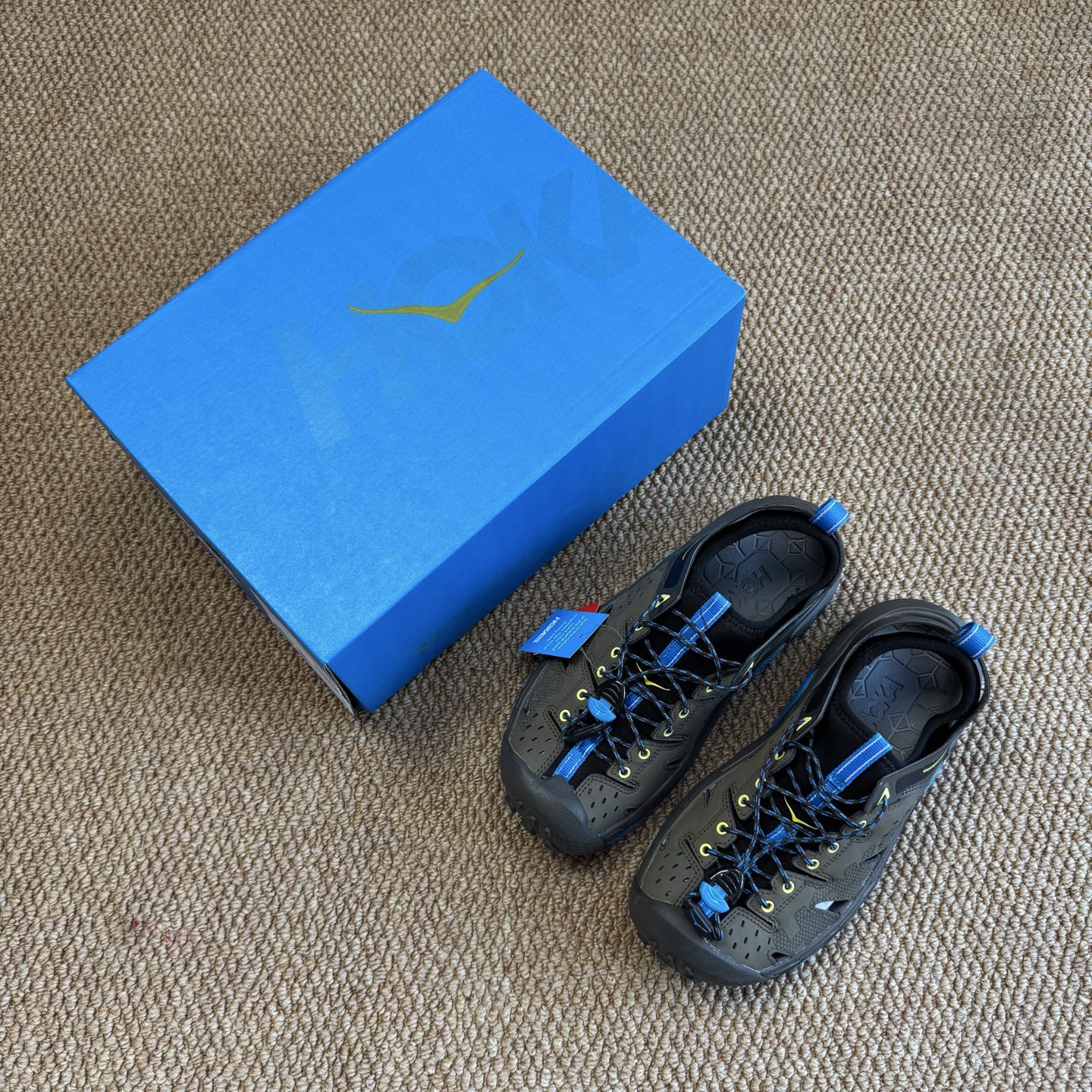  
HOKA One One Vibram 轻量溯溪鞋 
原鞋开发 市面最强品质！
尺码：36 36.5