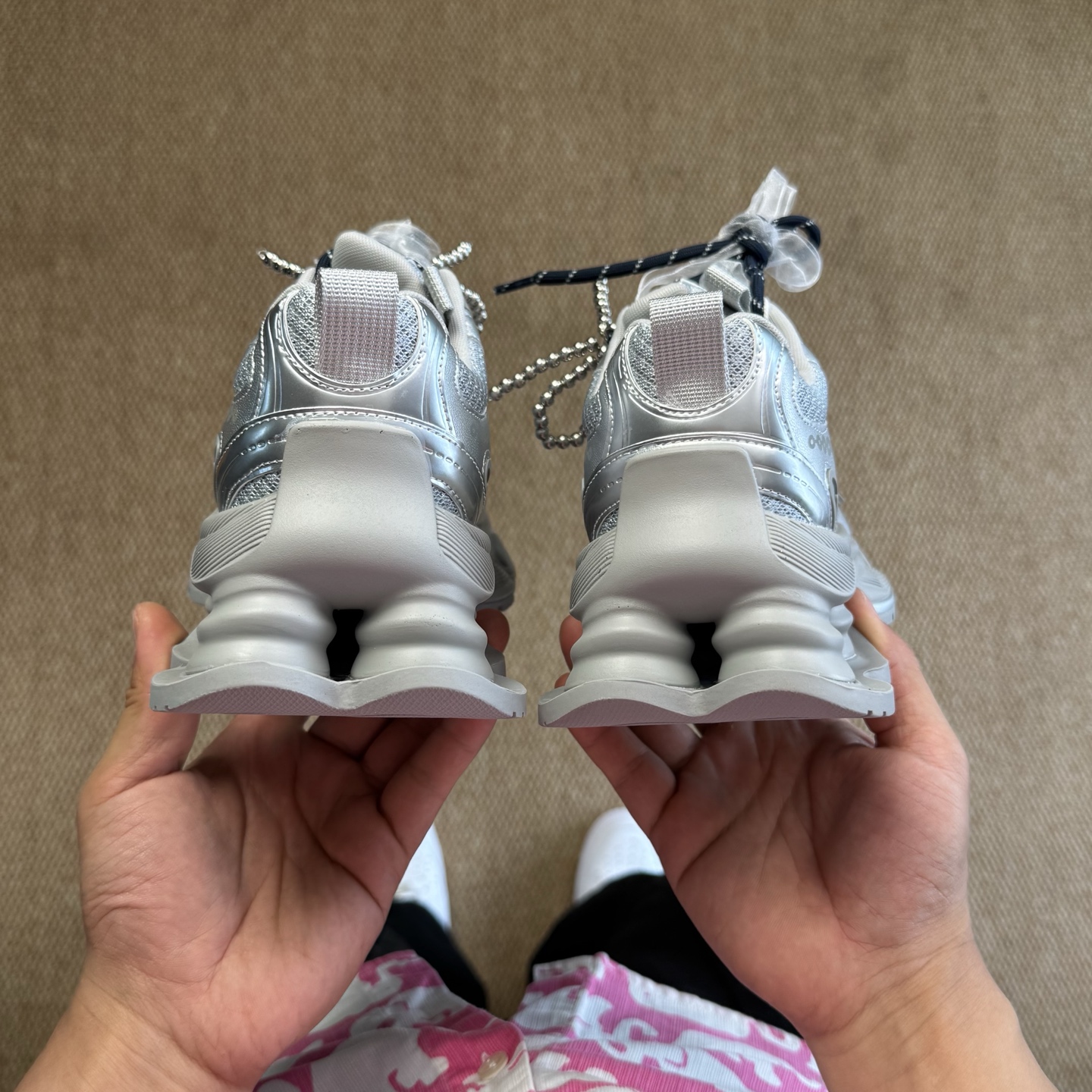  
GG-CC 机能厚底休闲鞋 做旧老爹鞋 气柱
广东大厂出品 时髦look轻松定格 
不费力展现率性氛