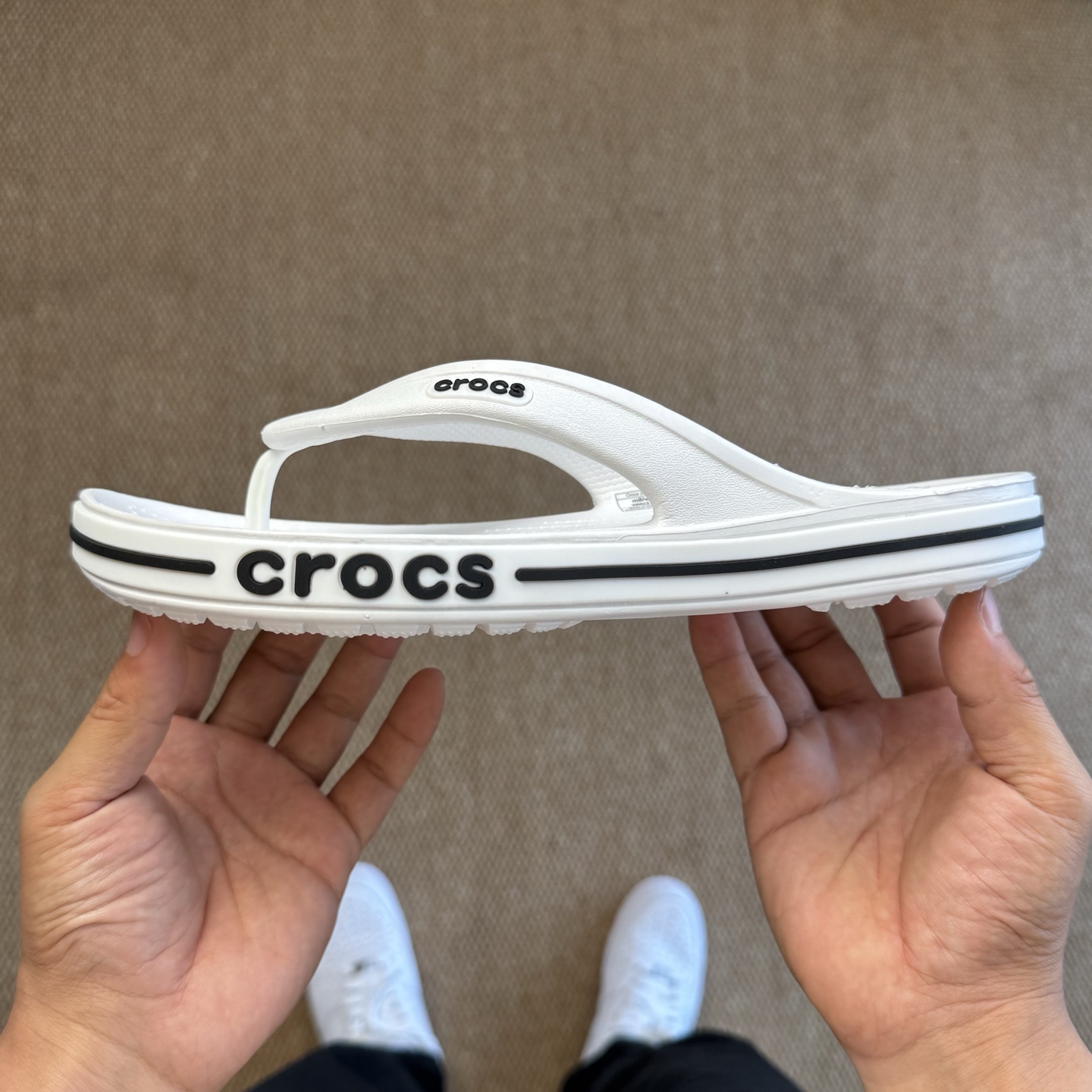  
Crocs卡骆驰 Crocband 贝雅 夹脚人字拖鞋🩴
莞产纯原工艺！  5色！   尺码：40-