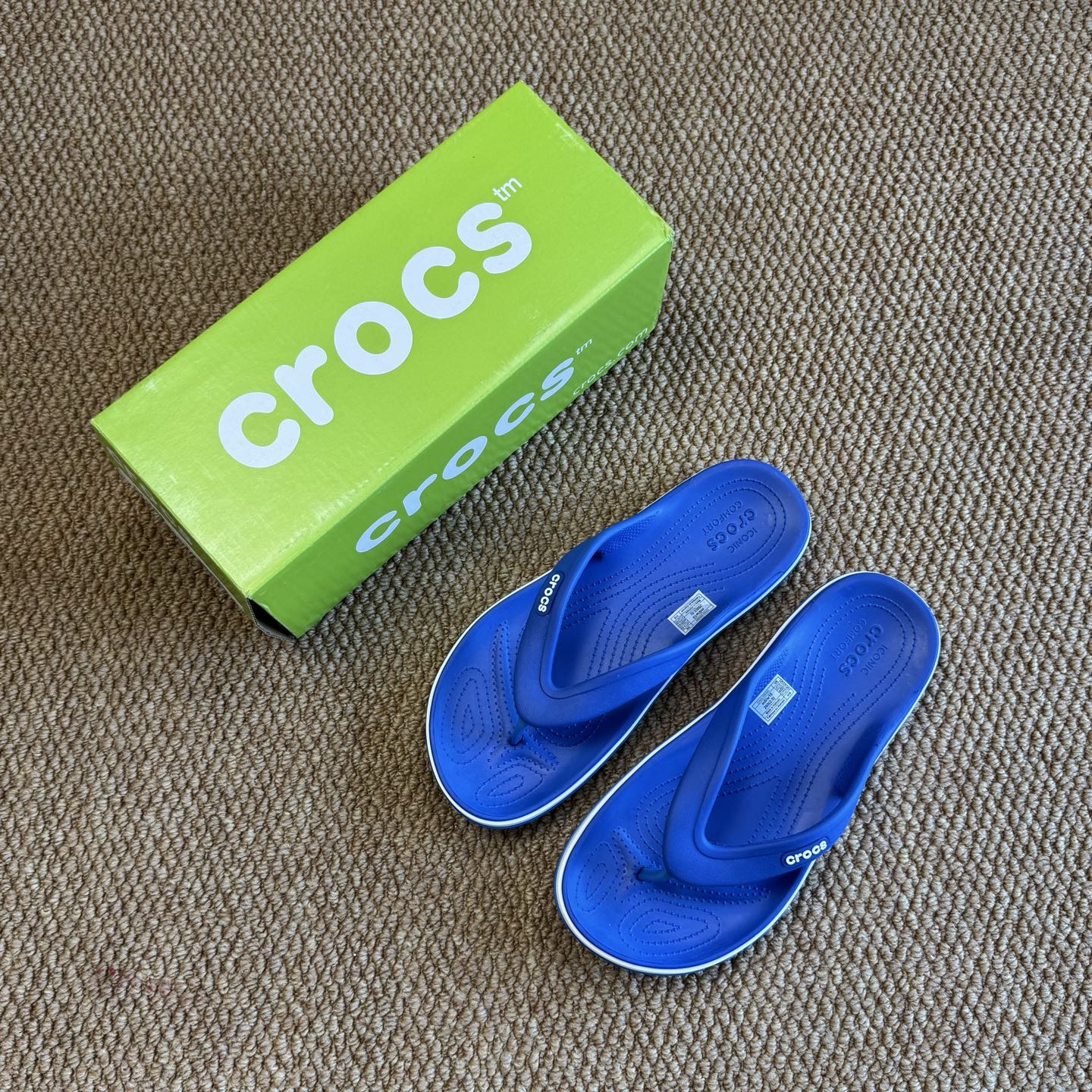  
Crocs卡骆驰 Crocband 贝雅 夹脚人字拖鞋🩴
莞产纯原工艺！  5色！   尺码：40-
