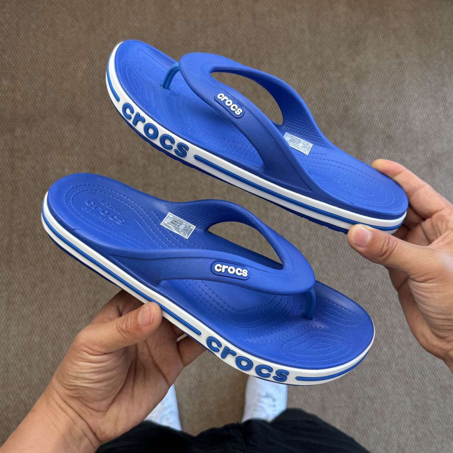  
Crocs卡骆驰 Crocband 贝雅 夹脚人字拖鞋🩴
莞产纯原工艺！  5色！   尺码：40-