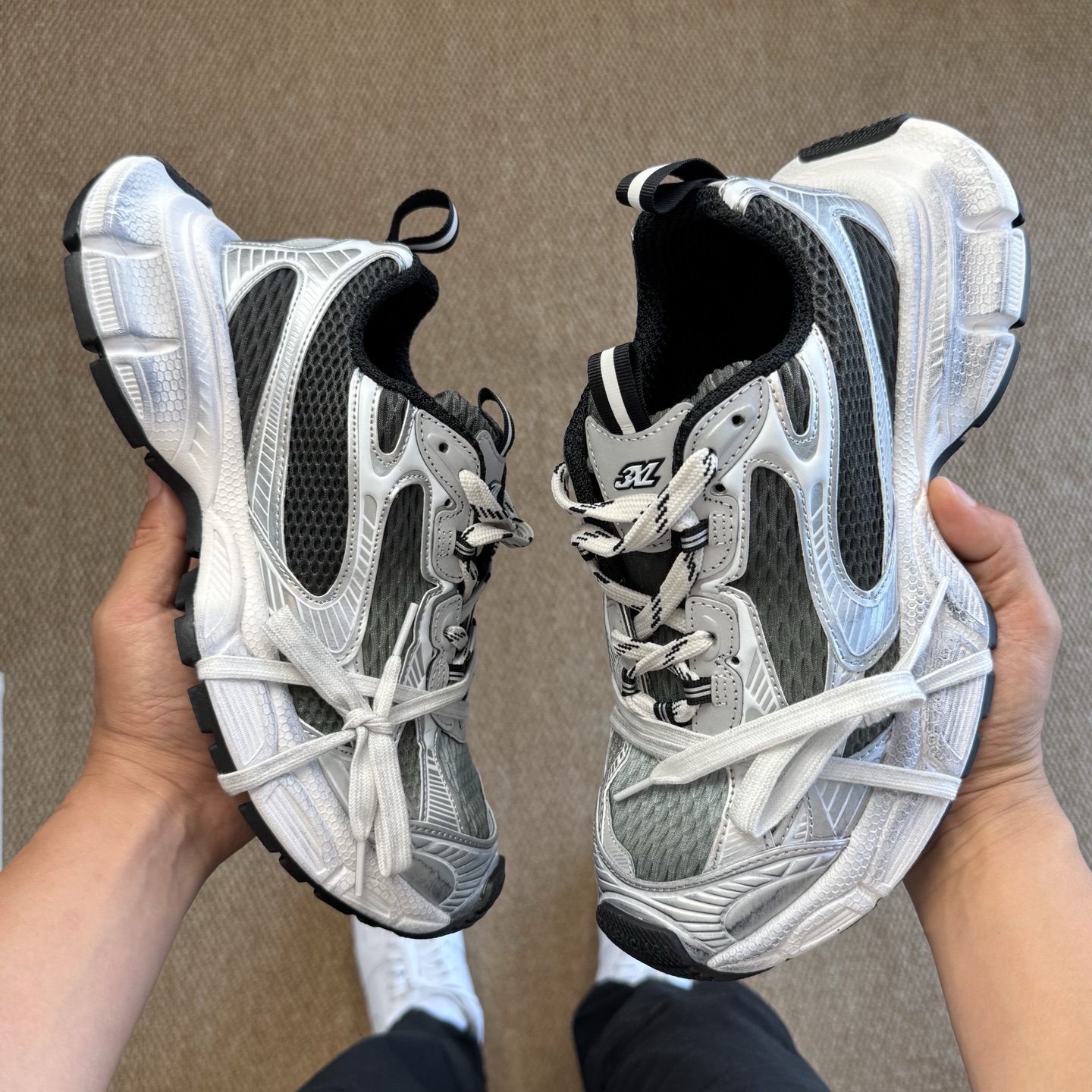  
H版 最强性价比‼️BALENCIAGA 3XL Sneakers 巴黎世家十代 3XL老爹鞋复古做