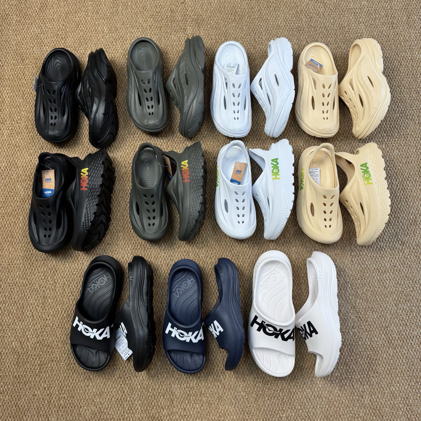  
HOKA ONE ONE 一字拖鞋3色
莞产裸包，品质极品无毛边！
尺码35-45
