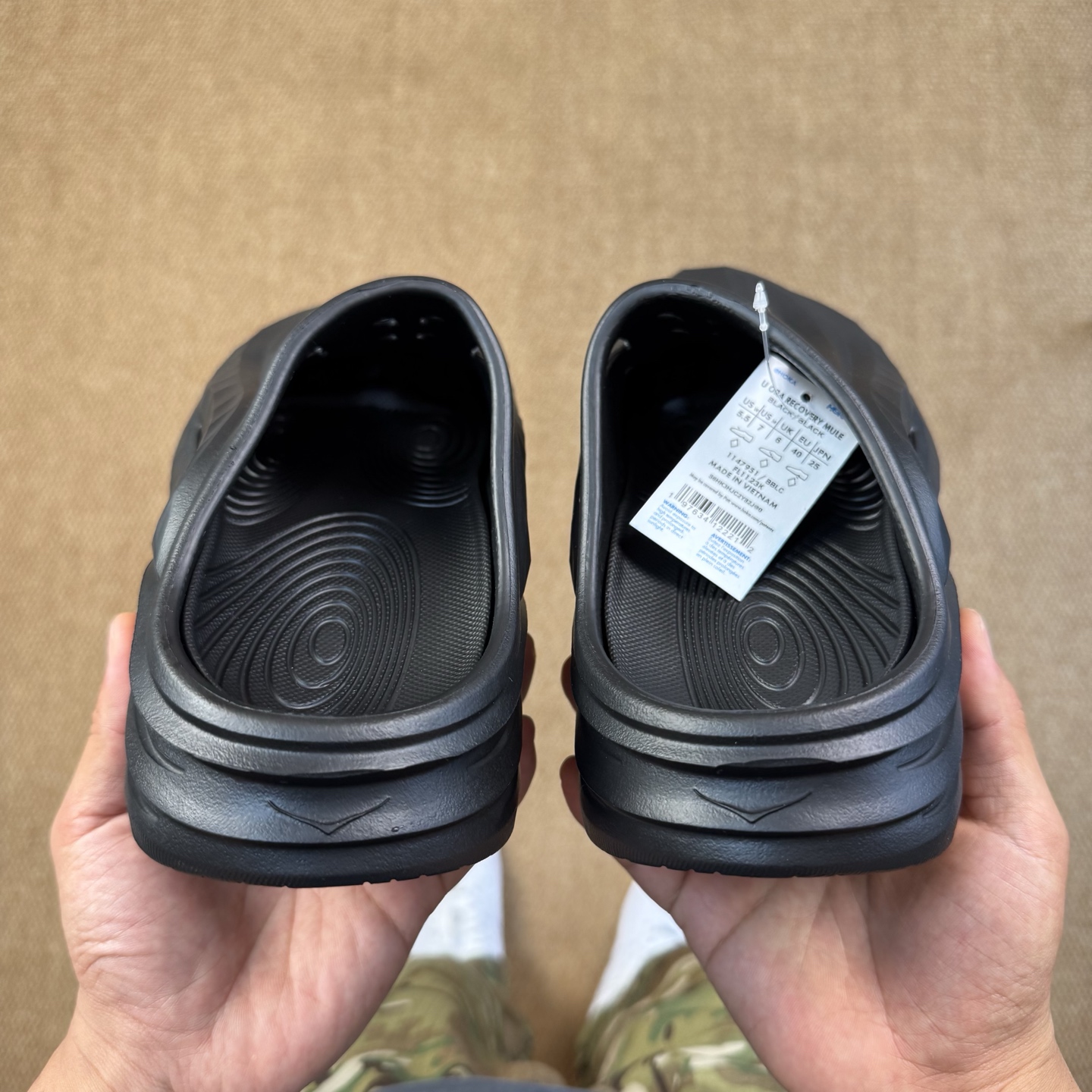  
HOKA ONE ONE 包头拖鞋4色！
ORA Recovery mule
莞产裸包，品质极品无毛