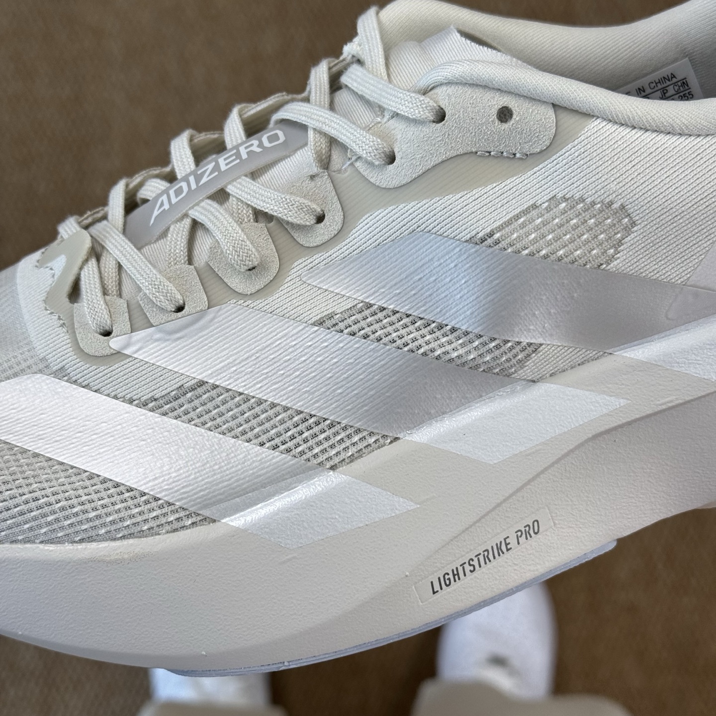  核心价格表私
AD Adizero Evo SL 阿迪达斯马拉松跑步鞋
Q弹缓震跑鞋新体验！第11色光