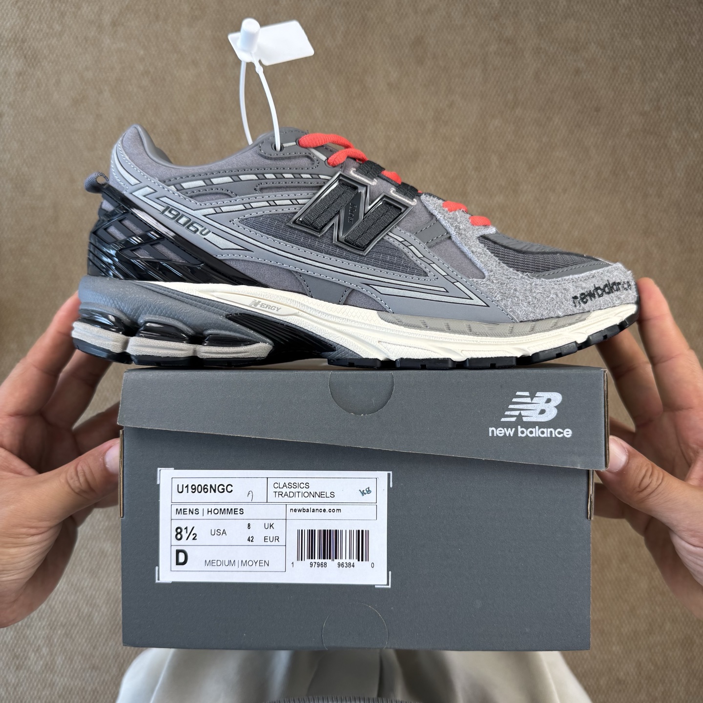  
C版新百伦！nb1906 第91色 灰色
纯原大厂出品，品质优价格合理，降维打击‼️
尺码36-46