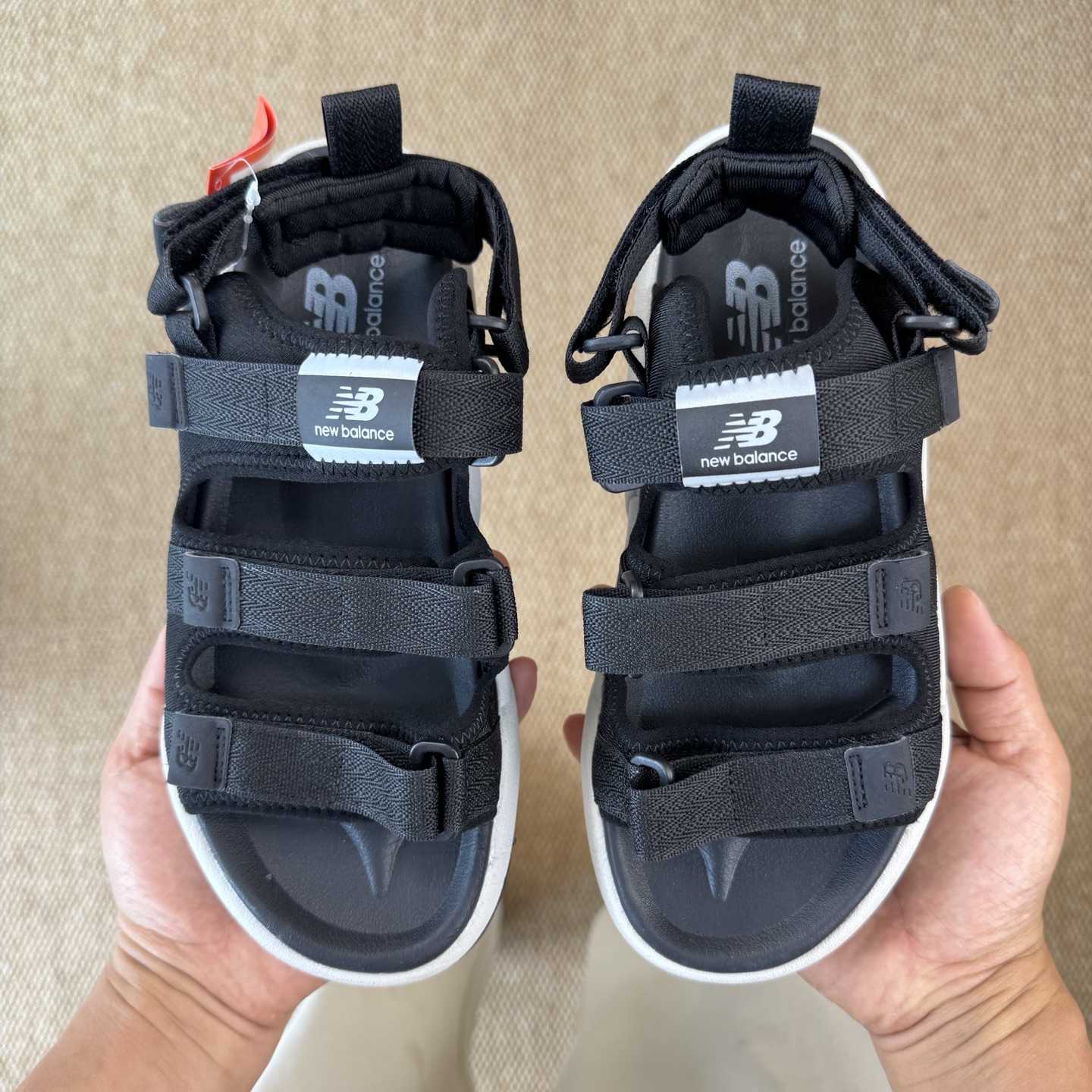 [Sandals and Slippers Series]NB sandals black and white size 3644 New Balance