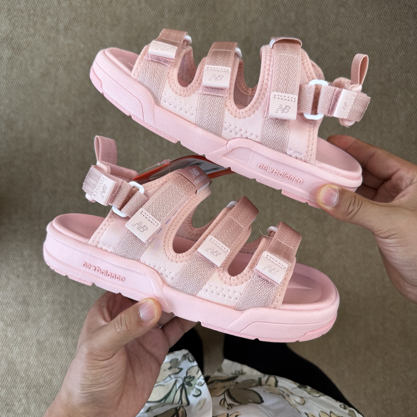 [Sandals and Slippers Series]NB sandals pinkSize 3640 NewBalanceCaravanult