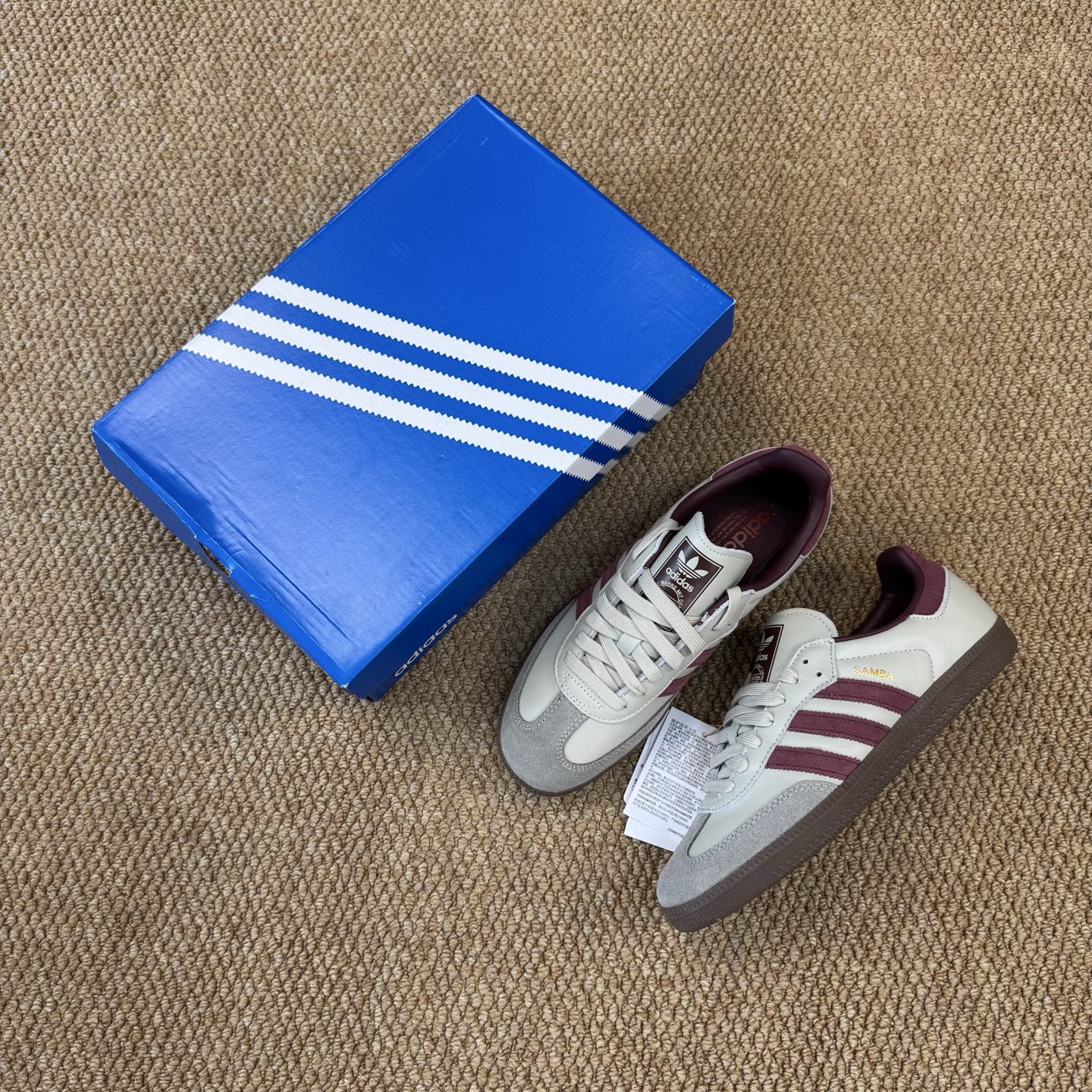 
PK版 市面最顶级品质没有之一！
此版鞋身全部采用进口原厂头层皮
Adidas Originals S