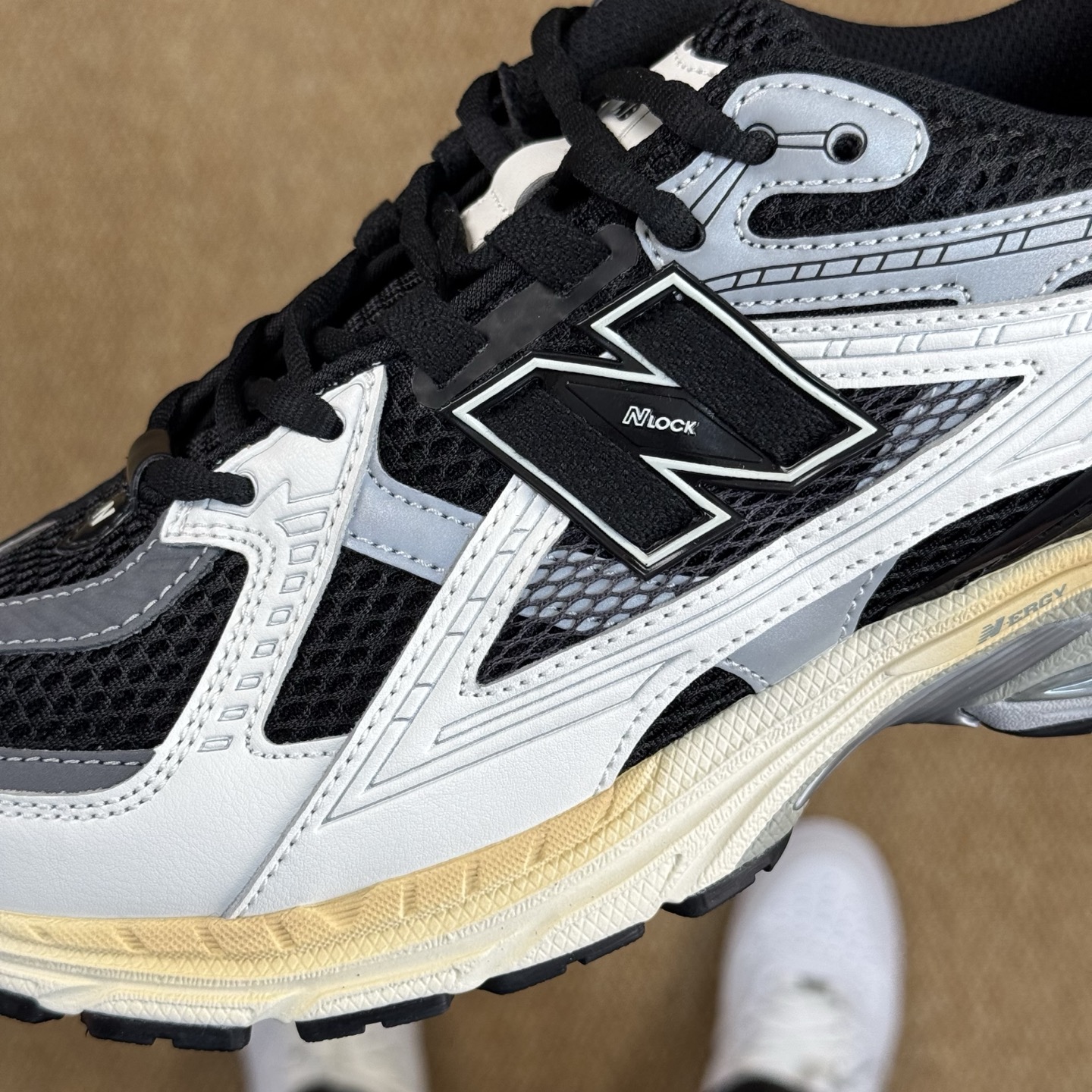  
C版新百伦！nb1906 第93色 黑米色
纯原大厂出品，品质优价格合理，降维打击‼️
尺码36-4