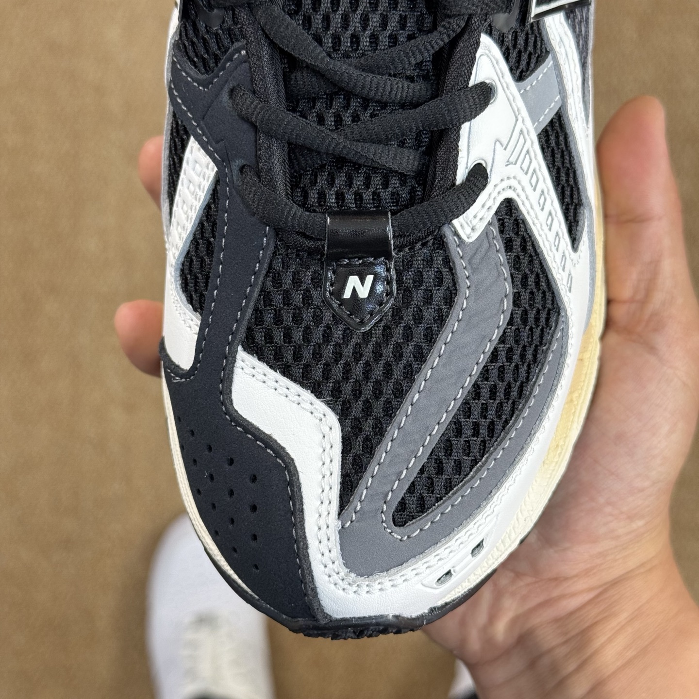  
C版新百伦！nb1906 第93色 黑米色
纯原大厂出品，品质优价格合理，降维打击‼️
尺码36-4