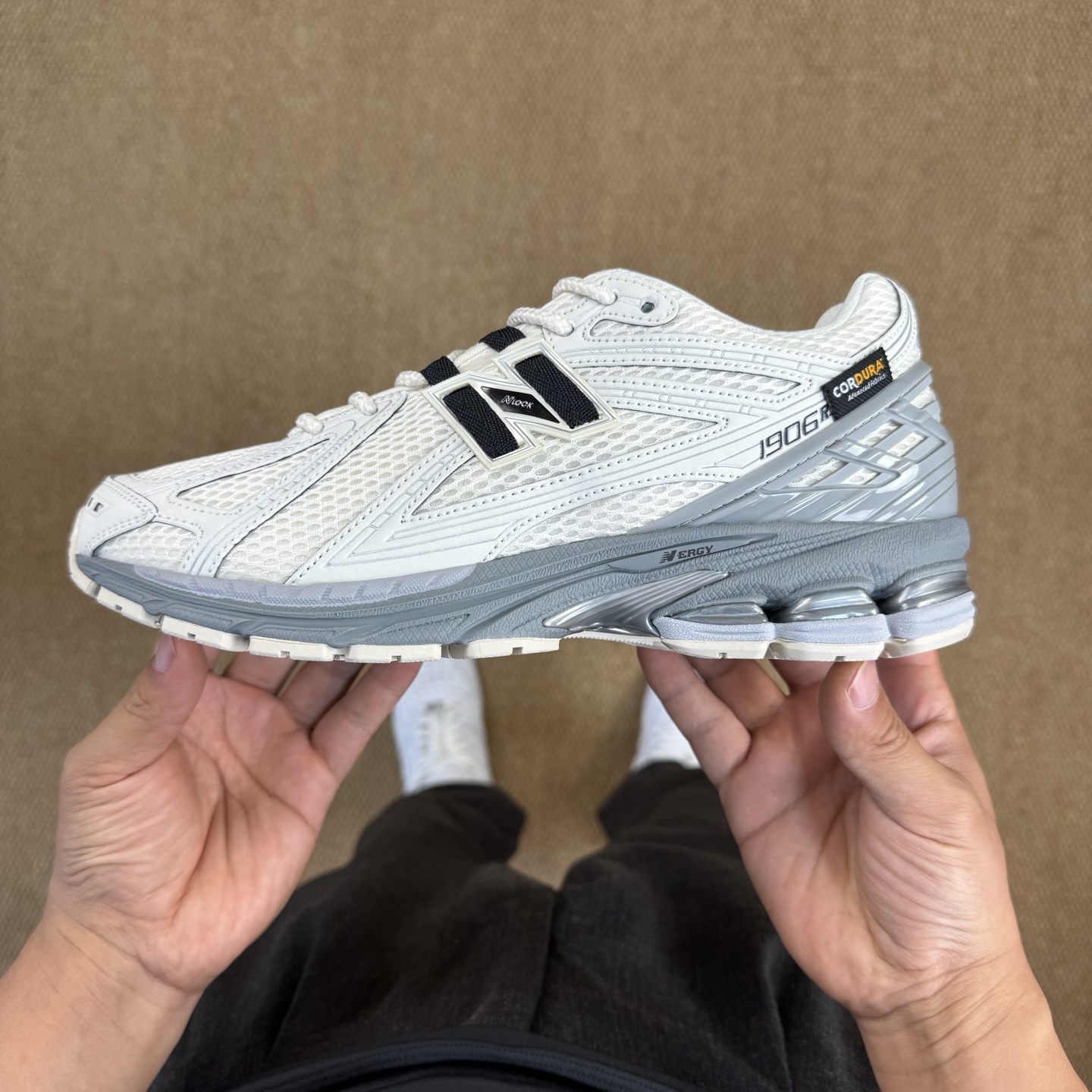  
C版新百伦！nb1906 第94色 褐棕色
纯原大厂出品，品质优价格合理，降维打击‼️
尺码36-4