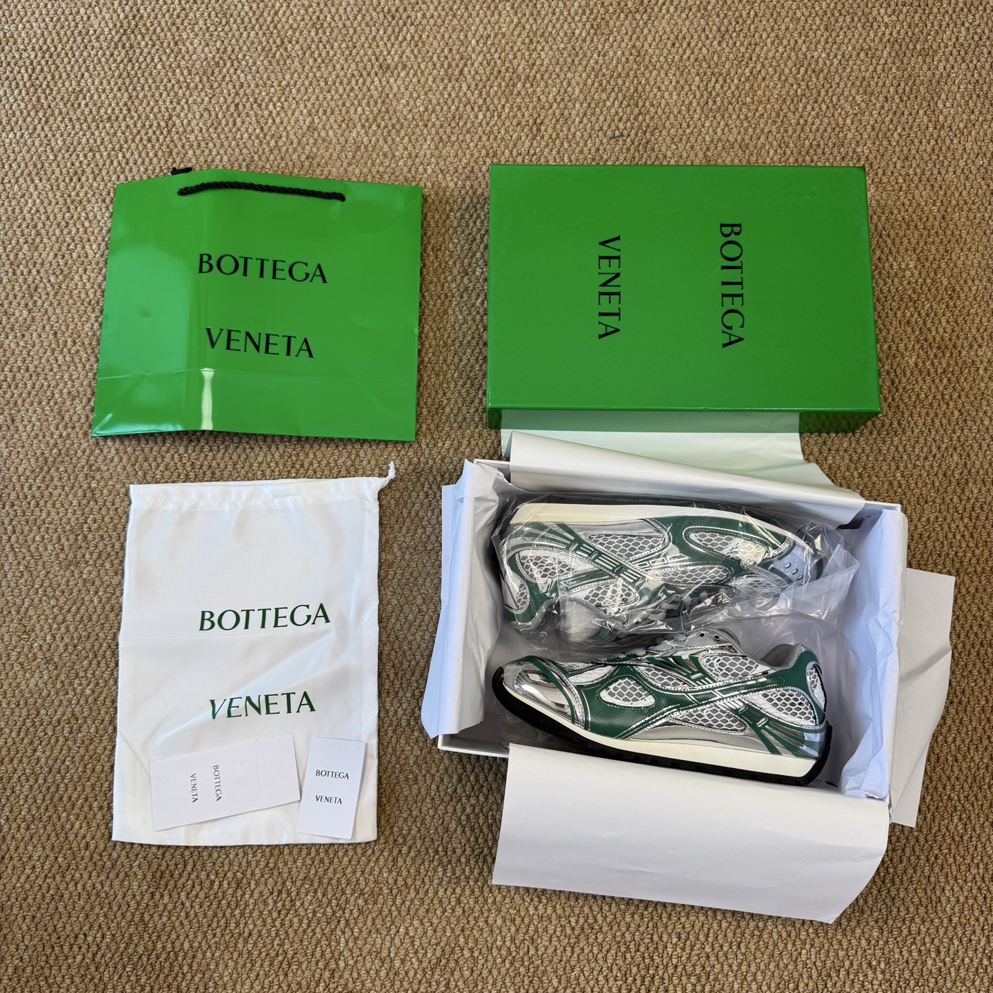 
Bottega Veneta葆蝶家 Orbit 小牛皮 薄底德训鞋
莞产纯原大厂，PT仓现货发售！
尺