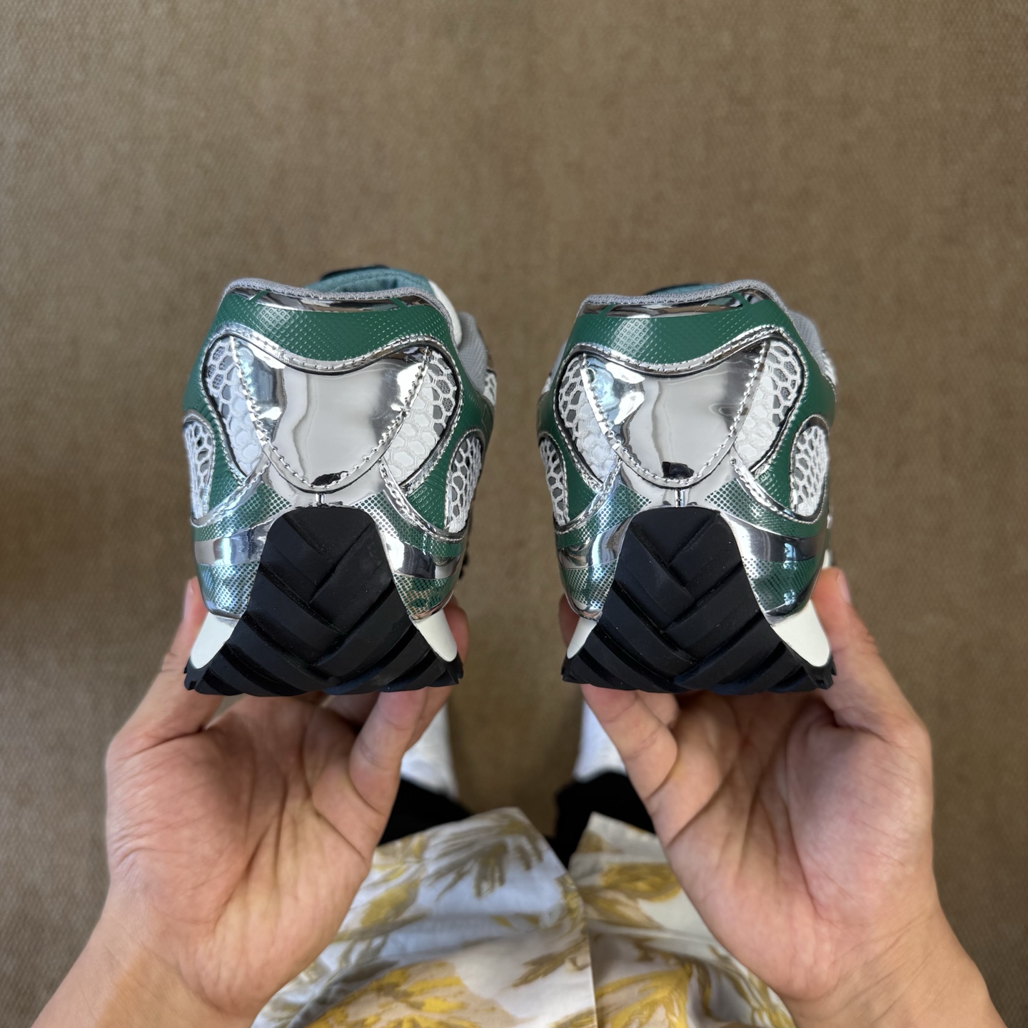 
Bottega Veneta葆蝶家 Orbit 小牛皮 薄底德训鞋
莞产纯原大厂，PT仓现货发售！
尺
