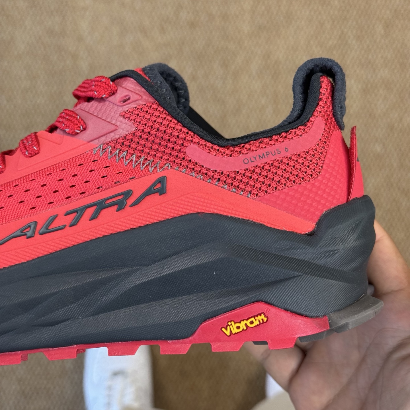  
奥创 奥林巴斯6越野跑鞋 Altra OLYMPUS 6
美国专业跑鞋品牌，国内越野跑市场占有量前三