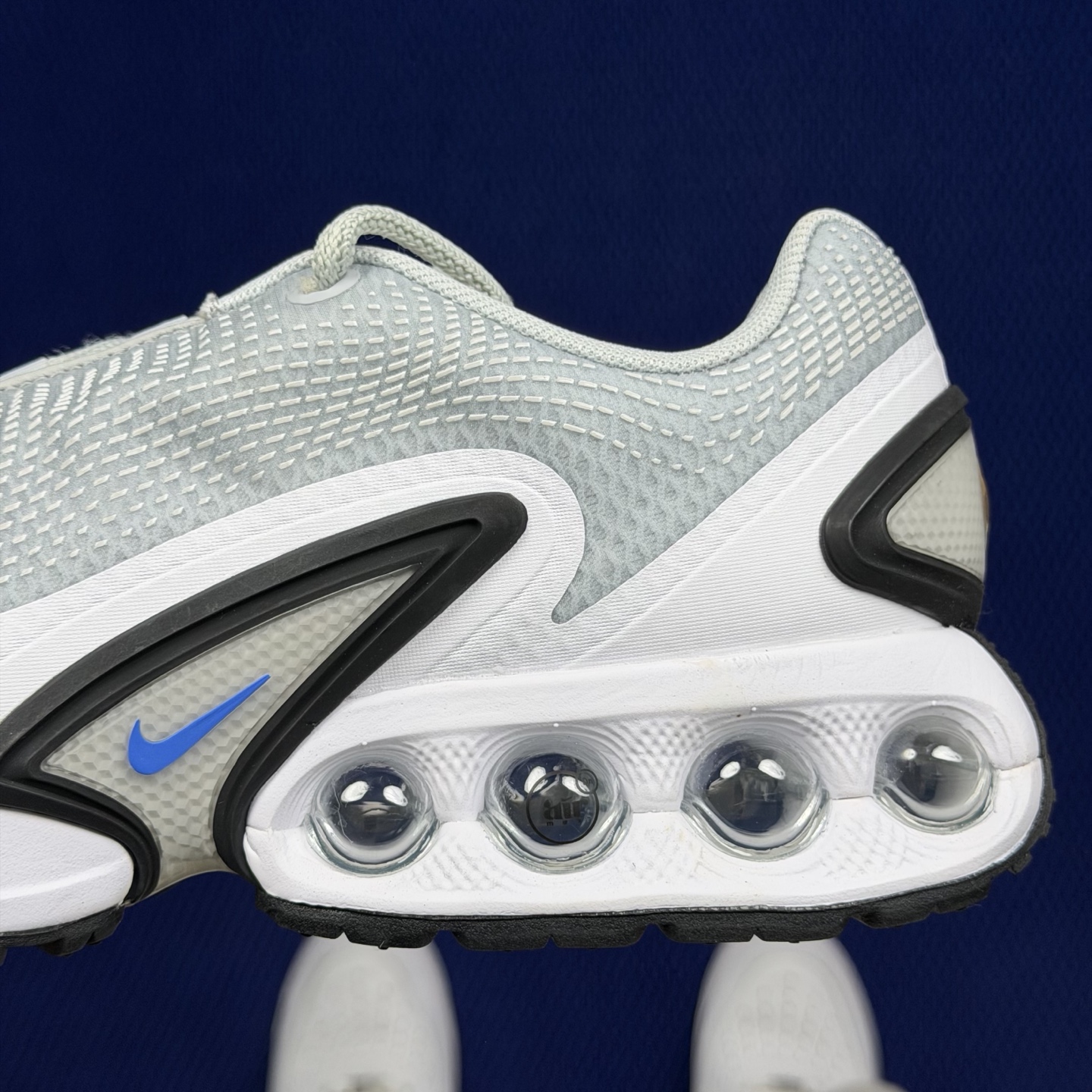 Nike Air Max Dn 气垫鞋 6色实体店尾单，纯原1:1品质顶中顶！货号：DV3337-005
