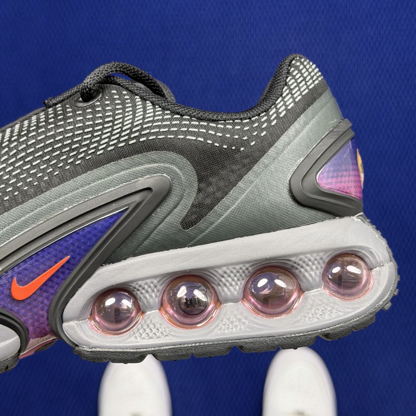 Nike Air Max Dn 气垫鞋 6色实体店尾单，纯原1:1品质顶中顶！货号：DV3337-008