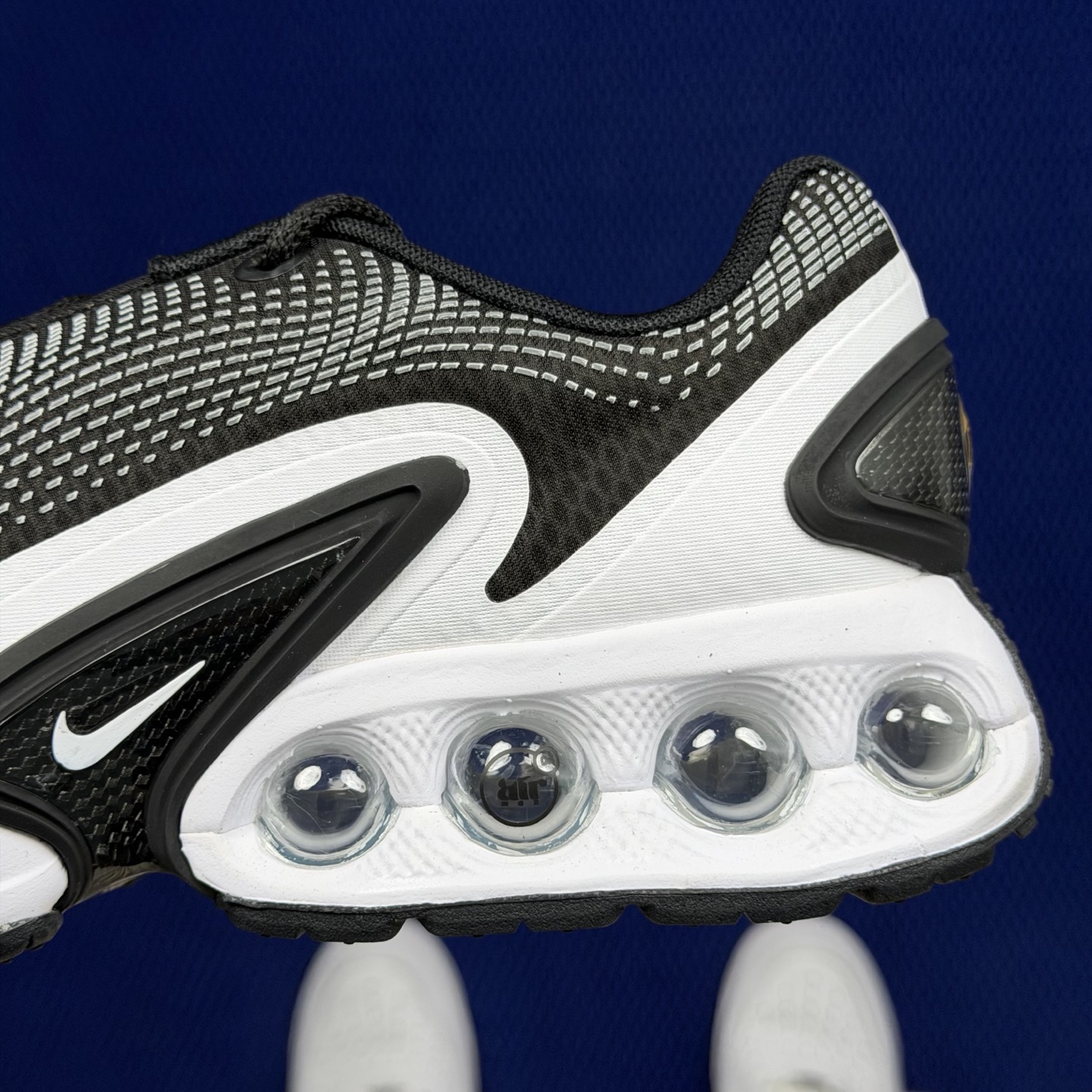 Nike Air Max Dn 气垫鞋 6色实体店尾单，纯原1:1品质顶中顶！货号：DV3337-003
